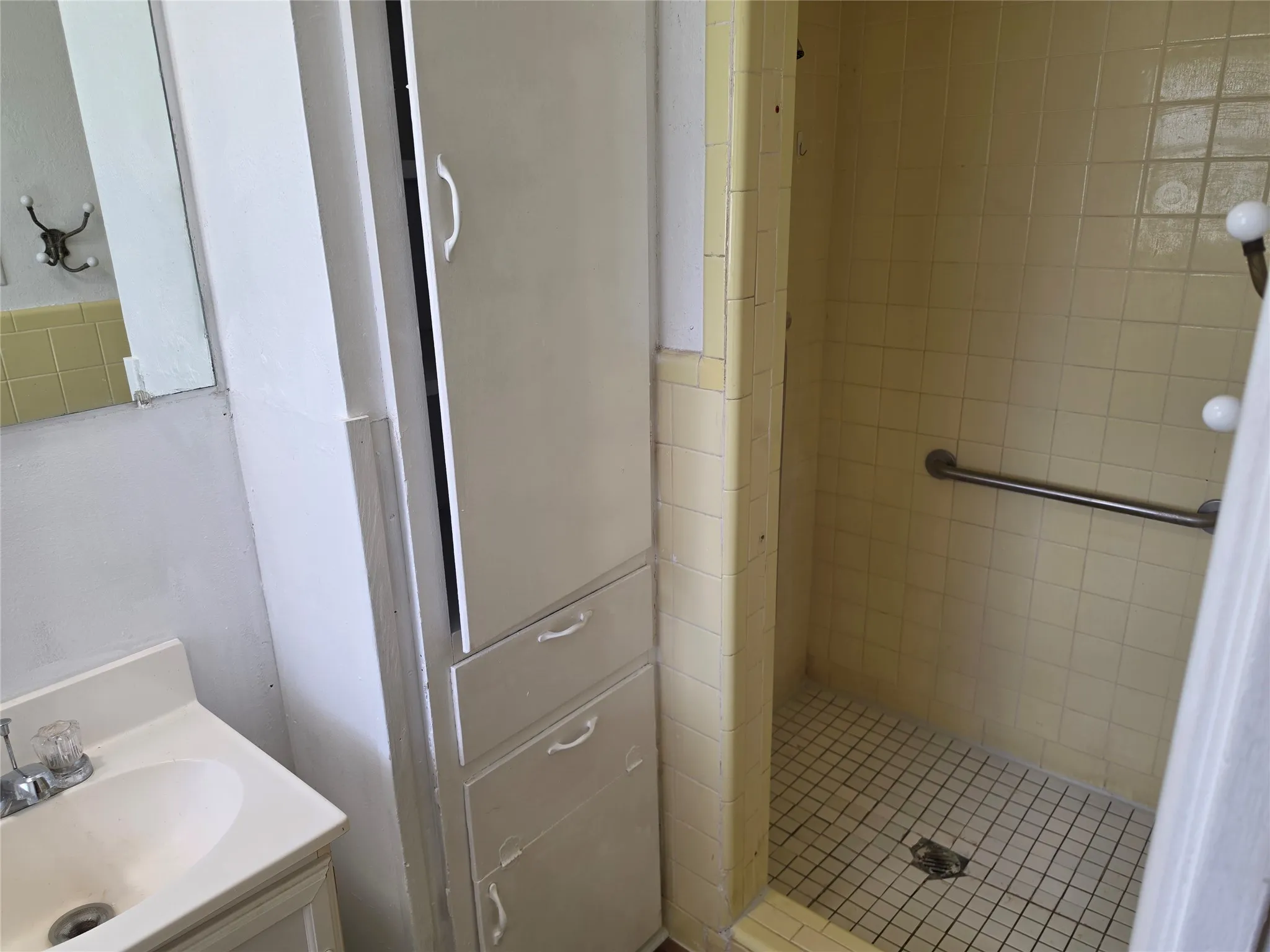 Single Family Residence For Rent in Taylor County , 1685 N Willis Street, Abilene, Texas 79603, 3 Bedroom, 2 Bathroom, 2 Garage spaces, 1,349 Sqft, built in 1957, mls#21377286, Real Estate Agent in Abilene, Homes For Rent in Taylor county, Homes For Rent in Abilene, Realtor in Abilene Texas, Real Estate Brokerage Independent Realty Texas, Luminita Cordes Realtor