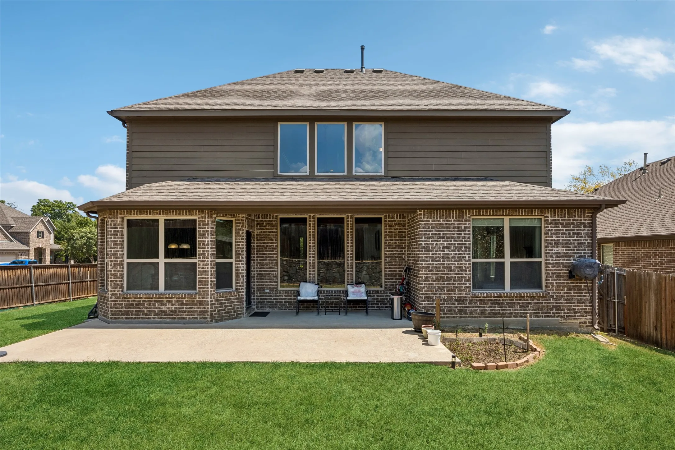 Single Family Residence For Sale in Collin County , 1813 Lisburn Drive, Mc Kinney, Texas 75071, 4 Bedroom, 4 Bathroom, 2 Garage spaces, 3,032 Sqft, built in 2017, mls#21374739, Real Estate Agent in Mc Kinney, Homes For Sale in Collin county, Homes For Sale in Mc Kinney, Realtor in Mc Kinney Texas, Real Estate Brokerage Independent Realty Texas, Luminita Cordes Realtor