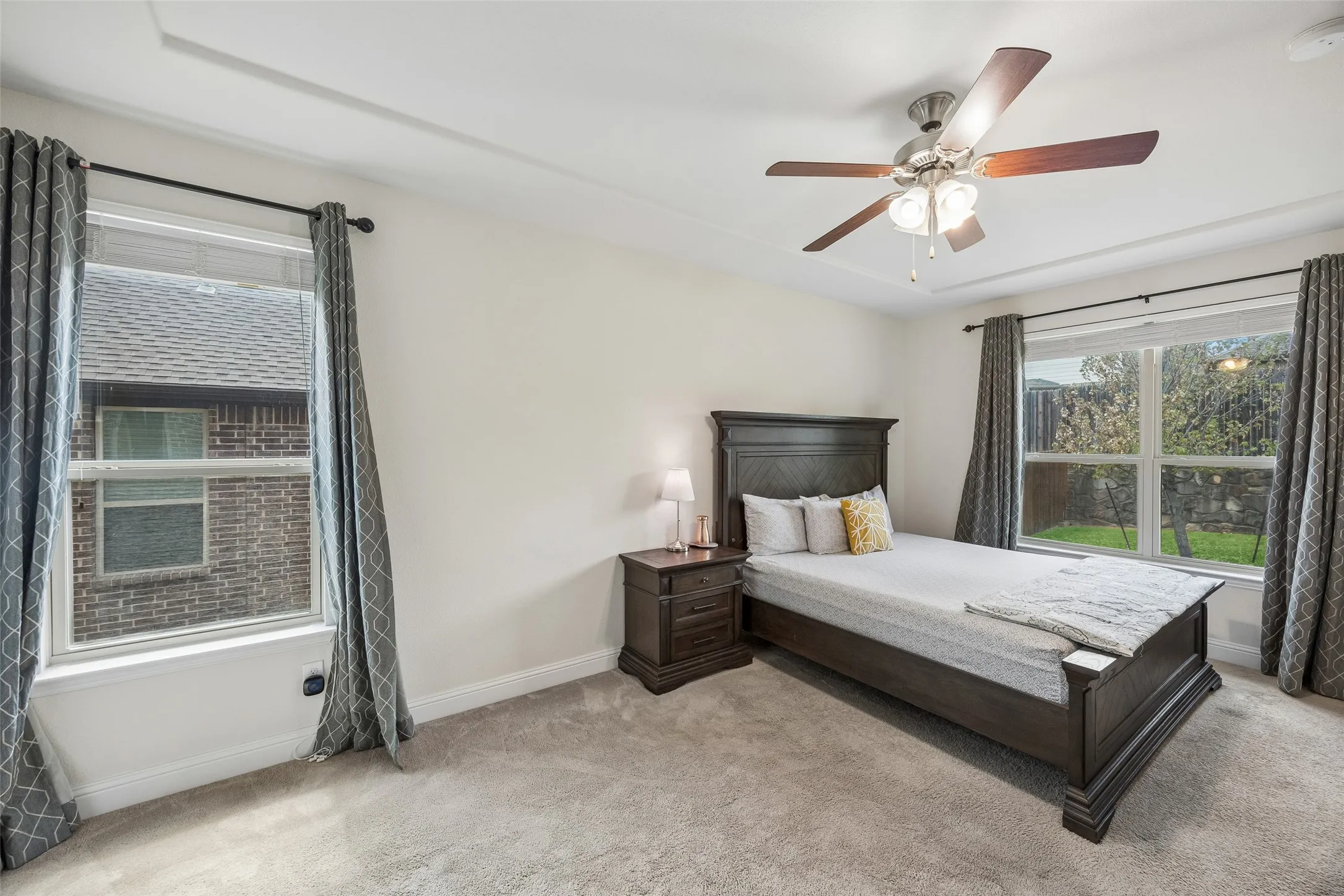 Single Family Residence For Sale in Collin County , 1813 Lisburn Drive, Mc Kinney, Texas 75071, 4 Bedroom, 4 Bathroom, 2 Garage spaces, 3,032 Sqft, built in 2017, mls#21374739, Real Estate Agent in Mc Kinney, Homes For Sale in Collin county, Homes For Sale in Mc Kinney, Realtor in Mc Kinney Texas, Real Estate Brokerage Independent Realty Texas, Luminita Cordes Realtor
