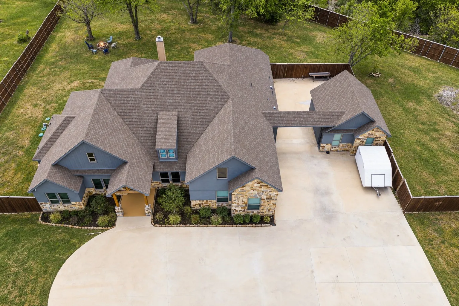 Single Family Residence For Sale in Hunt County , 5615 FM 6, Josephine, Texas 75135, 4 Bedroom, 3 Bathroom, 4 Garage spaces, 4,203 Sqft, built in 2022, mls#21377243, Real Estate Agent in Josephine, Homes For Sale in Hunt county, Homes For Sale in Josephine, Realtor in Josephine Texas, Real Estate Brokerage Independent Realty Texas, Luminita Cordes Realtor