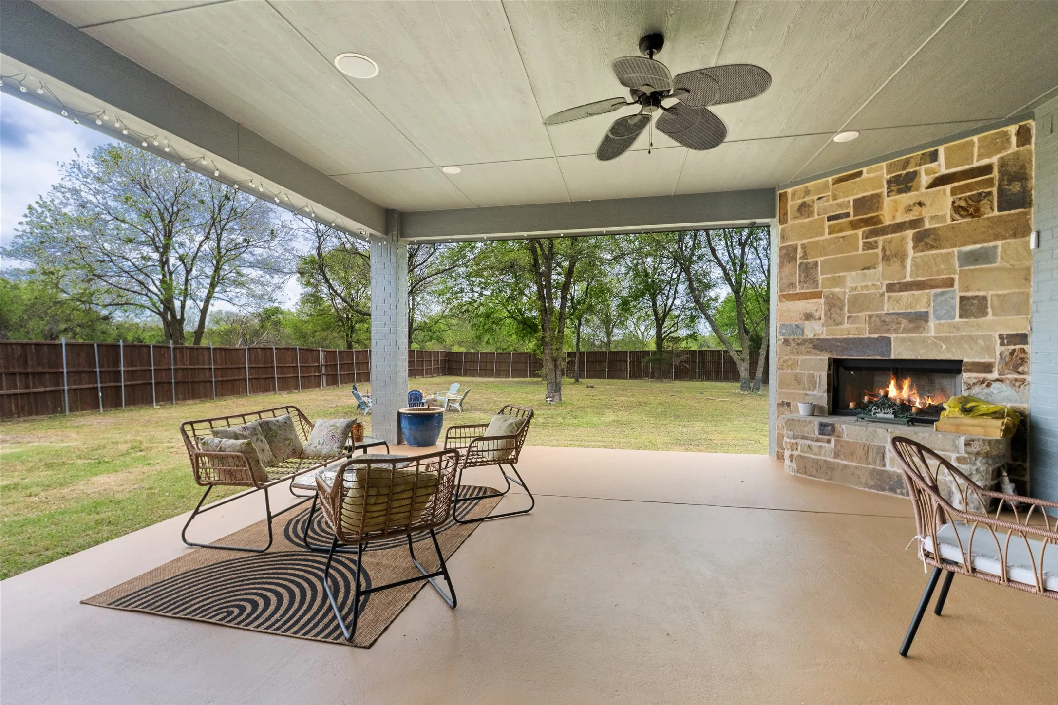Single Family Residence For Sale in Hunt County , 5615 FM 6, Josephine, Texas 75135, 4 Bedroom, 3 Bathroom, 4 Garage spaces, 4,203 Sqft, built in 2022, mls#21377243, Real Estate Agent in Josephine, Homes For Sale in Hunt county, Homes For Sale in Josephine, Realtor in Josephine Texas, Real Estate Brokerage Independent Realty Texas, Luminita Cordes Realtor
