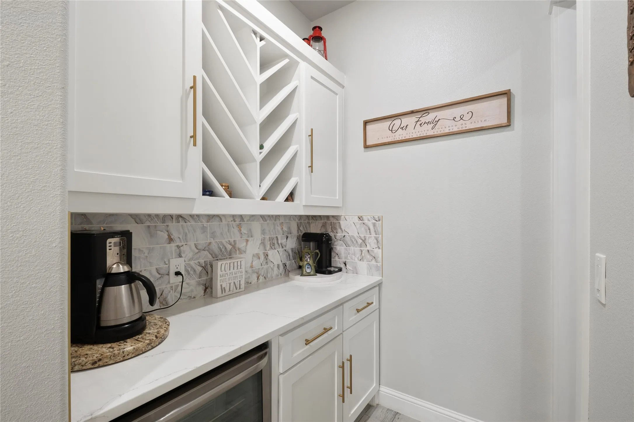 Single Family Residence For Sale in Hunt County , 5615 FM 6, Josephine, Texas 75135, 4 Bedroom, 3 Bathroom, 4 Garage spaces, 4,203 Sqft, built in 2022, mls#21377243, Real Estate Agent in Josephine, Homes For Sale in Hunt county, Homes For Sale in Josephine, Realtor in Josephine Texas, Real Estate Brokerage Independent Realty Texas, Luminita Cordes Realtor