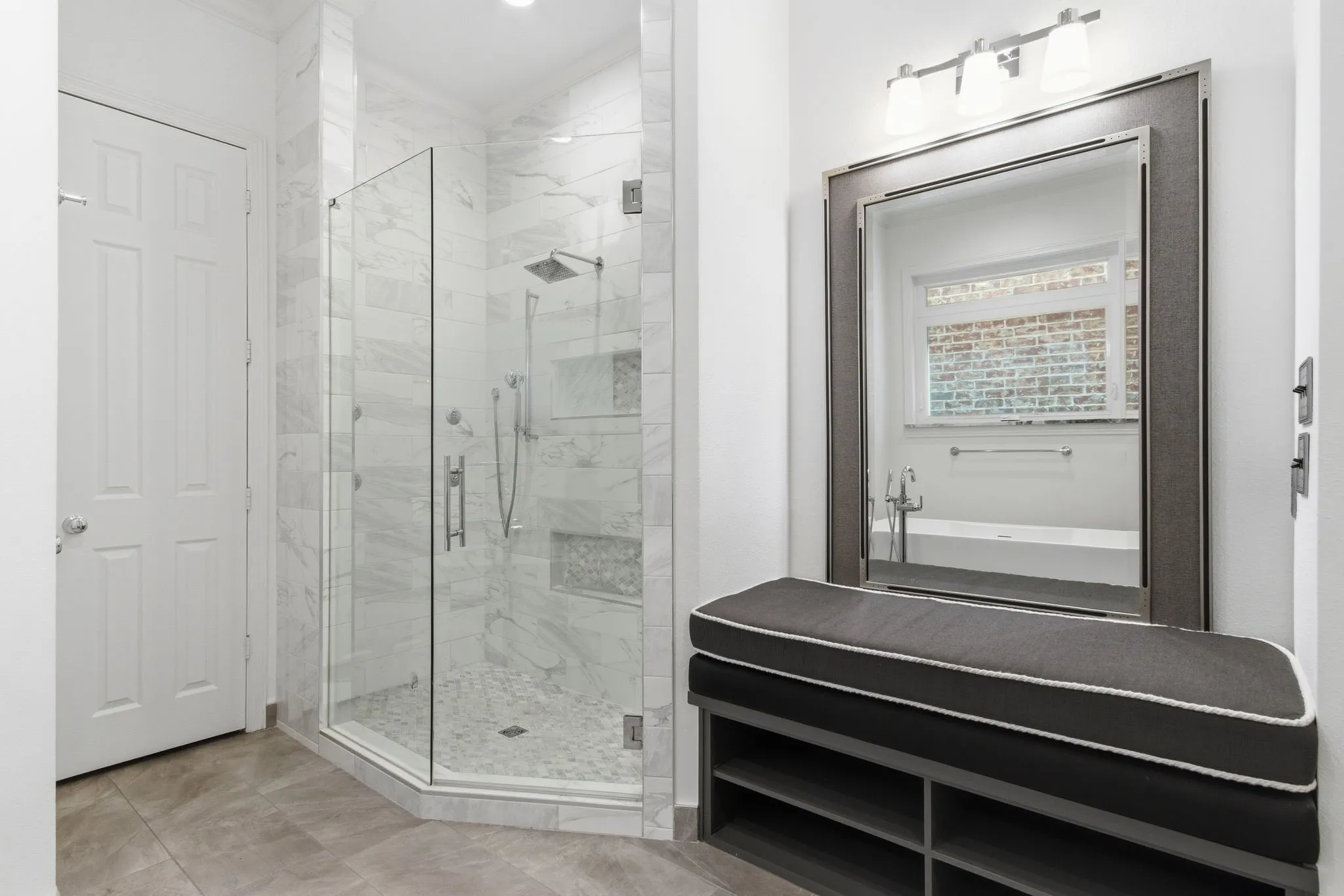 Single Family Residence For Rent in Collin County , 18323 Frankford Lakes Circle, Dallas, Texas 75252, 4 Bedroom, 4 Bathroom, 2 Garage spaces, 3,019 Sqft, built in 2004, mls#21377294, Real Estate Agent in Dallas, Homes For Rent in Collin county, Homes For Rent in Dallas, Realtor in Dallas Texas, Real Estate Brokerage Independent Realty Texas, Luminita Cordes Realtor