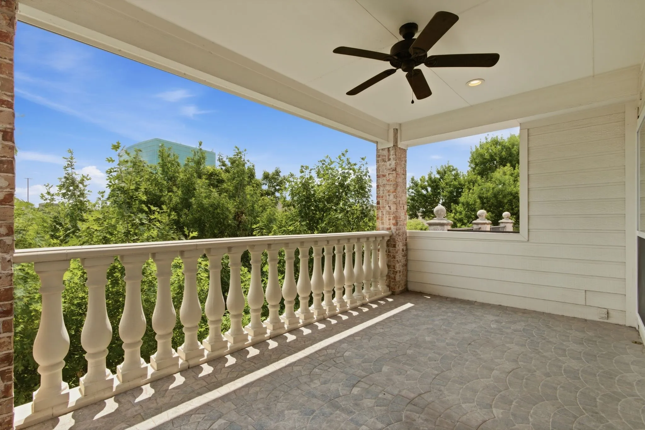 Single Family Residence For Rent in Collin County , 18323 Frankford Lakes Circle, Dallas, Texas 75252, 4 Bedroom, 4 Bathroom, 2 Garage spaces, 3,019 Sqft, built in 2004, mls#21377294, Real Estate Agent in Dallas, Homes For Rent in Collin county, Homes For Rent in Dallas, Realtor in Dallas Texas, Real Estate Brokerage Independent Realty Texas, Luminita Cordes Realtor