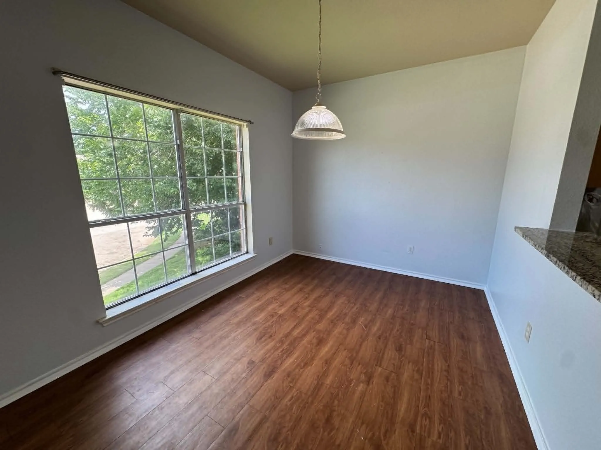 Apartment For Rent in Tarrant County , 813 Betty Court B, Hurst, Texas 76053, 3 Bedroom, 2 Bathroom, Garage spaces, 1,473 Sqft, built in 2003, mls#21377298, Real Estate Agent in Hurst, Homes For Rent in Tarrant county, Homes For Rent in Hurst, Realtor in Hurst Texas, Real Estate Brokerage Independent Realty Texas, Luminita Cordes Realtor