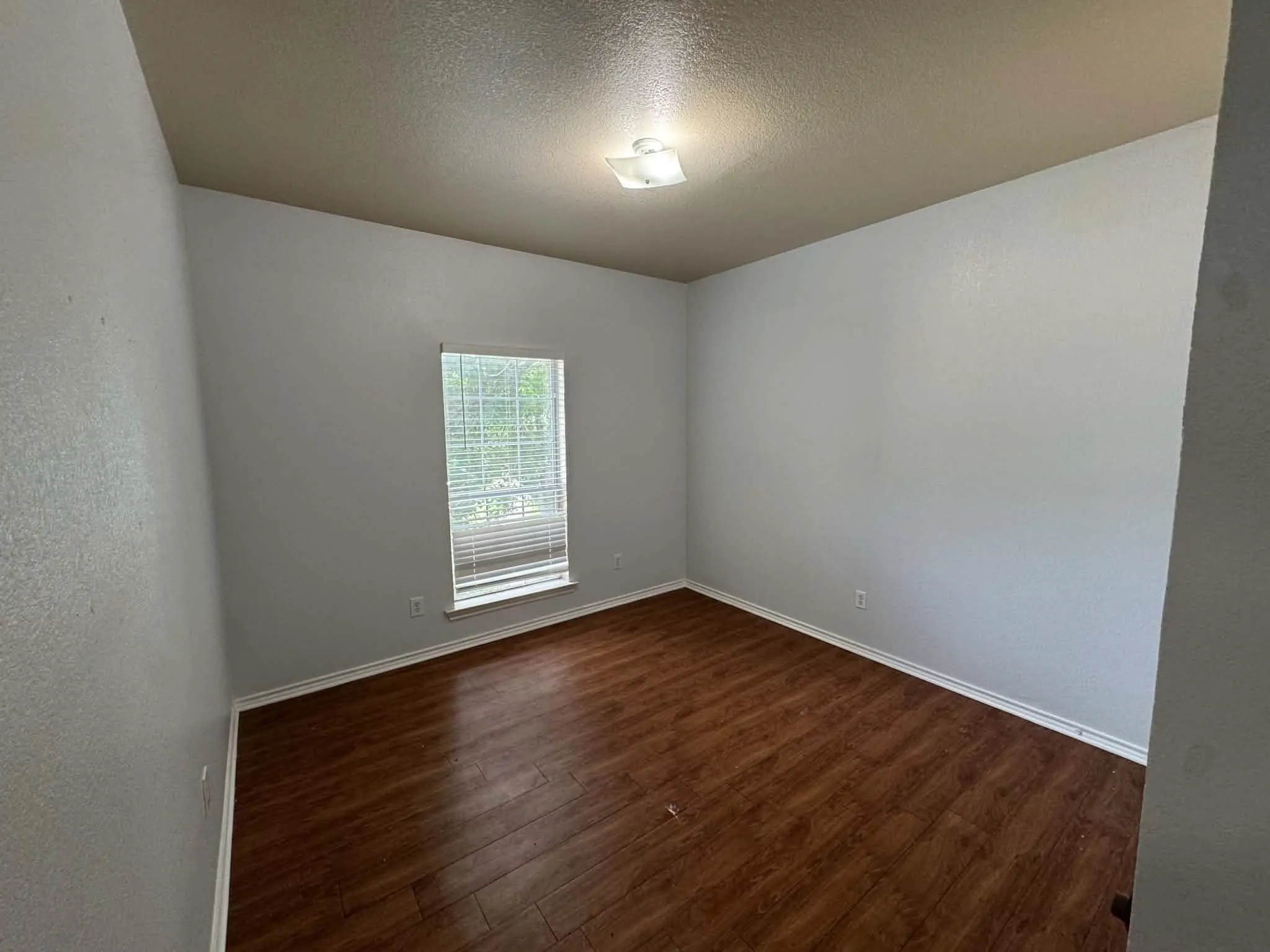 Apartment For Rent in Tarrant County , 813 Betty Court B, Hurst, Texas 76053, 3 Bedroom, 2 Bathroom, Garage spaces, 1,473 Sqft, built in 2003, mls#21377298, Real Estate Agent in Hurst, Homes For Rent in Tarrant county, Homes For Rent in Hurst, Realtor in Hurst Texas, Real Estate Brokerage Independent Realty Texas, Luminita Cordes Realtor