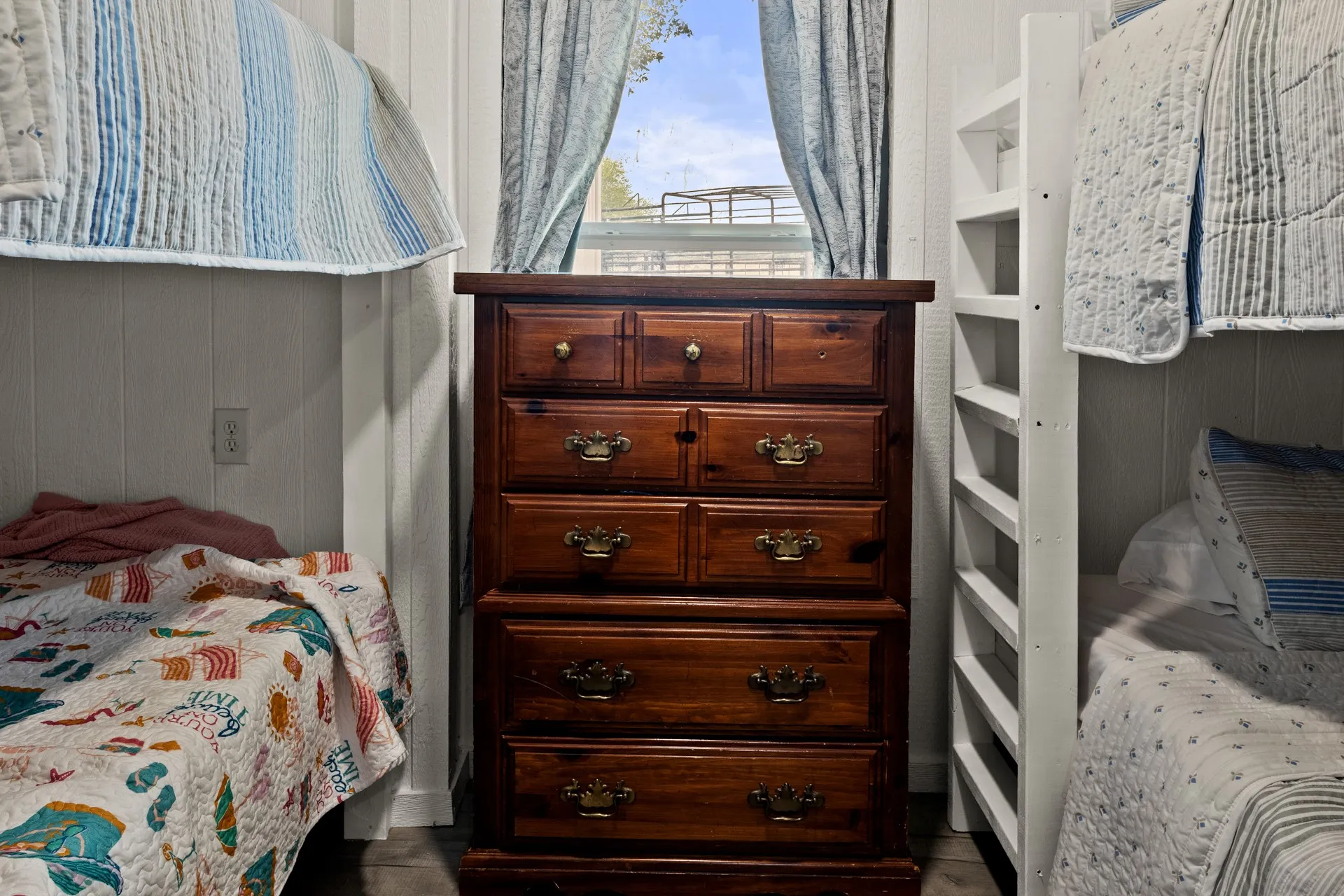 Single Family Residence For Sale in Franklin (TX) County , 884 NE County Road 2150, Mount Vernon, Texas 75457, 2 Bedroom, 1 Bathroom, Garage spaces, 720 Sqft, built in 2026, mls#21373991, Real Estate Agent in Mount Vernon, Homes For Sale in Franklin (TX) county, Homes For Sale in Mount Vernon, Realtor in Mount Vernon Texas, Real Estate Brokerage Independent Realty Texas, Luminita Cordes Realtor