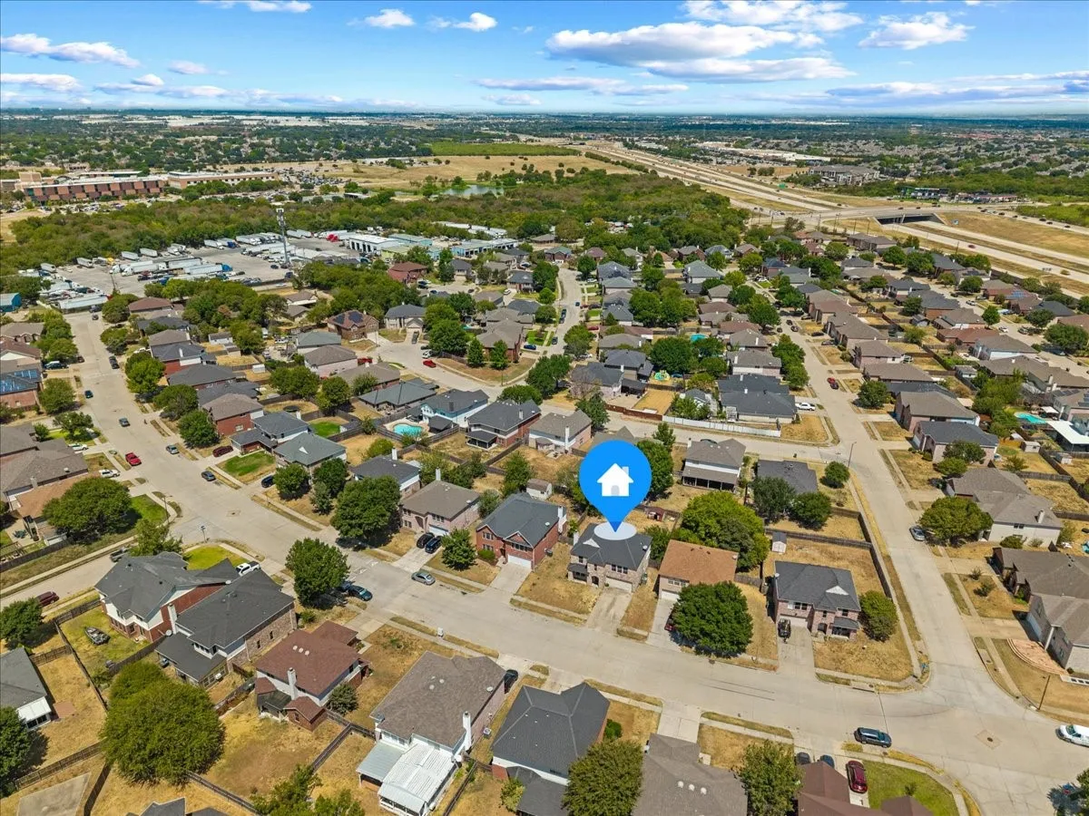 Single Family Residence For Sale in Tarrant County , 7207 Port Phillip Drive, Arlington, Texas 76002, 4 Bedroom, 3 Bathroom, 2 Garage spaces, 2,576 Sqft, built in 1999, mls#21377158, Real Estate Agent in Arlington, Homes For Sale in Tarrant county, Homes For Sale in Arlington, Realtor in Arlington Texas, Real Estate Brokerage Independent Realty Texas, Luminita Cordes Realtor