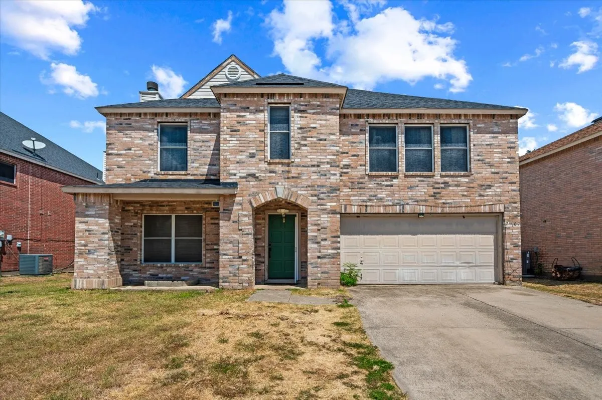 Single Family Residence For Sale in Tarrant County , 7207 Port Phillip Drive, Arlington, Texas 76002, 4 Bedroom, 3 Bathroom, 2 Garage spaces, 2,576 Sqft, built in 1999, mls#21377158, Real Estate Agent in Arlington, Homes For Sale in Tarrant county, Homes For Sale in Arlington, Realtor in Arlington Texas, Real Estate Brokerage Independent Realty Texas, Luminita Cordes Realtor