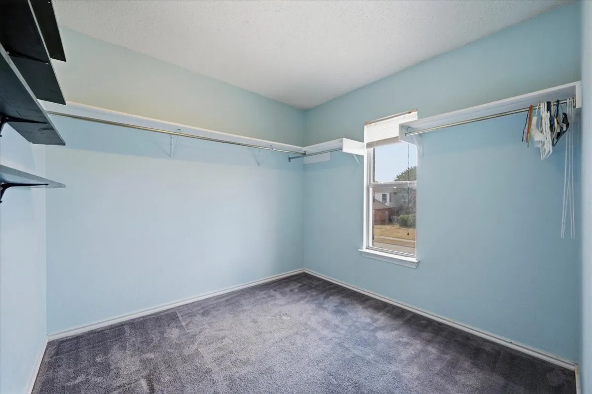 Single Family Residence For Sale in Tarrant County , 7207 Port Phillip Drive, Arlington, Texas 76002, 4 Bedroom, 3 Bathroom, 2 Garage spaces, 2,576 Sqft, built in 1999, mls#21377158, Real Estate Agent in Arlington, Homes For Sale in Tarrant county, Homes For Sale in Arlington, Realtor in Arlington Texas, Real Estate Brokerage Independent Realty Texas, Luminita Cordes Realtor