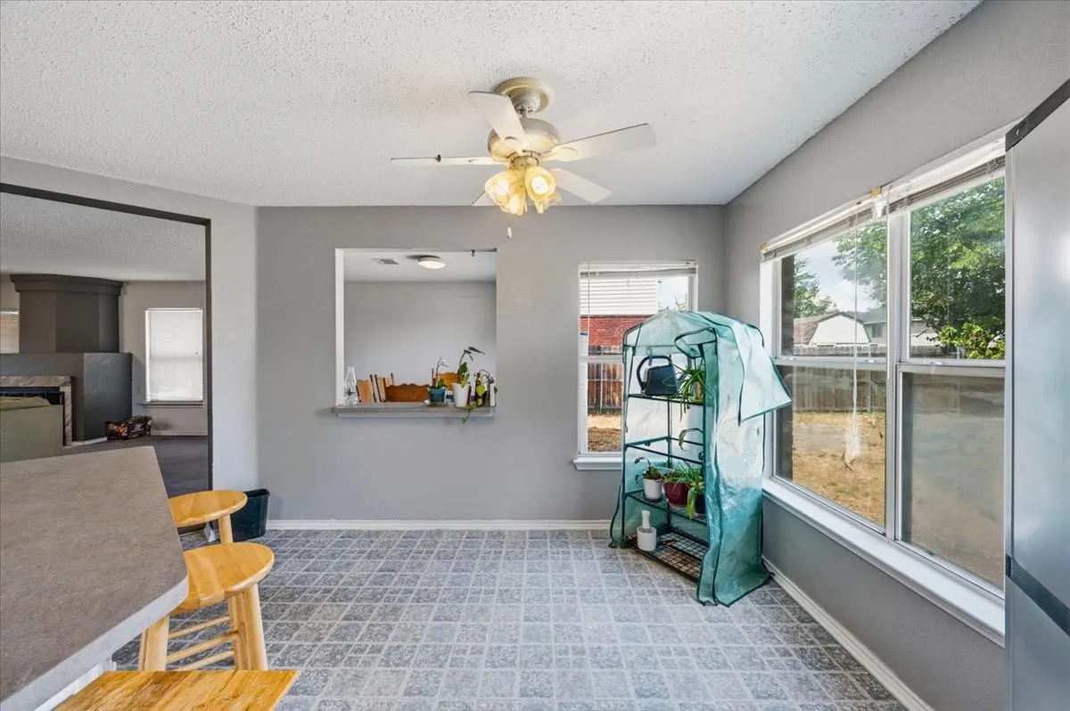 Single Family Residence For Sale in Tarrant County , 7207 Port Phillip Drive, Arlington, Texas 76002, 4 Bedroom, 3 Bathroom, 2 Garage spaces, 2,576 Sqft, built in 1999, mls#21377158, Real Estate Agent in Arlington, Homes For Sale in Tarrant county, Homes For Sale in Arlington, Realtor in Arlington Texas, Real Estate Brokerage Independent Realty Texas, Luminita Cordes Realtor