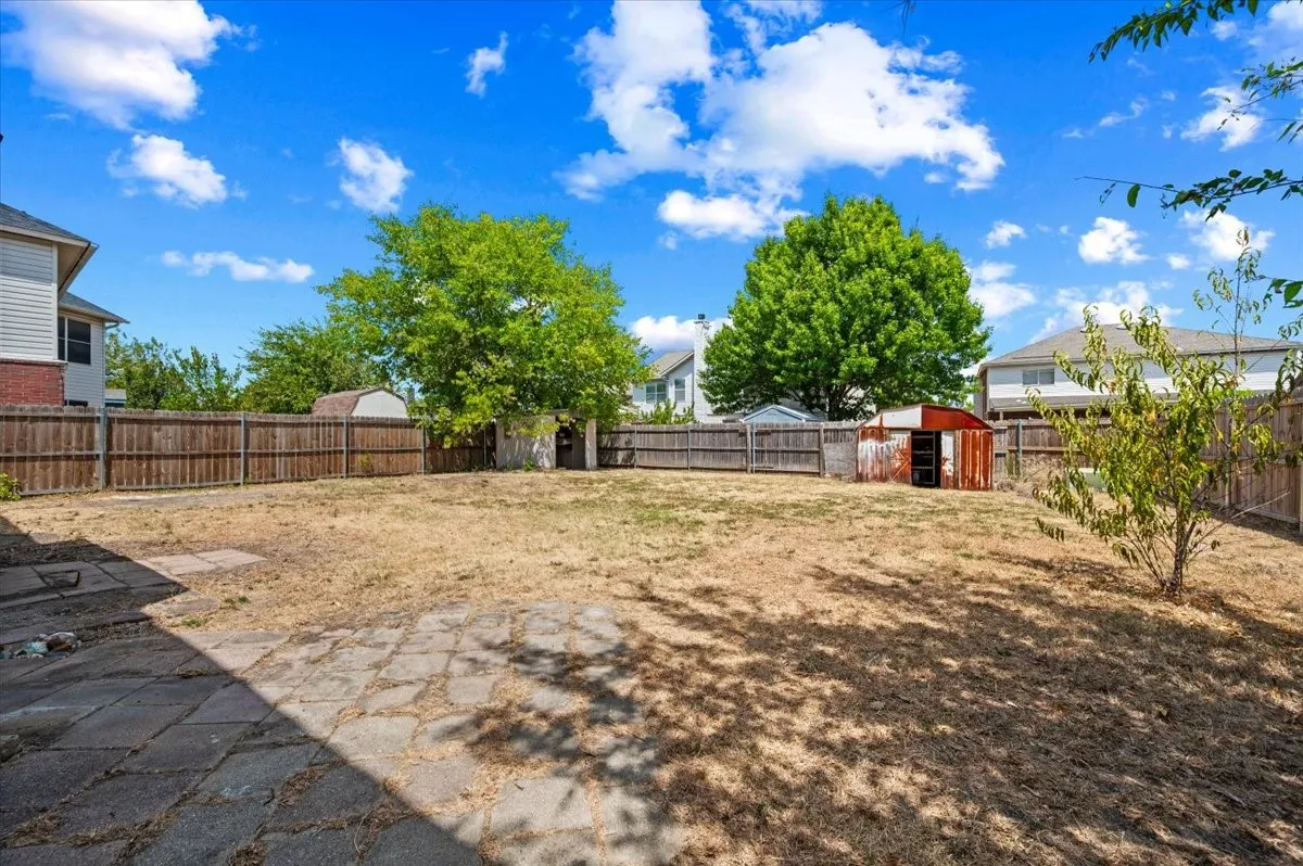 Single Family Residence For Sale in Tarrant County , 7207 Port Phillip Drive, Arlington, Texas 76002, 4 Bedroom, 3 Bathroom, 2 Garage spaces, 2,576 Sqft, built in 1999, mls#21377158, Real Estate Agent in Arlington, Homes For Sale in Tarrant county, Homes For Sale in Arlington, Realtor in Arlington Texas, Real Estate Brokerage Independent Realty Texas, Luminita Cordes Realtor