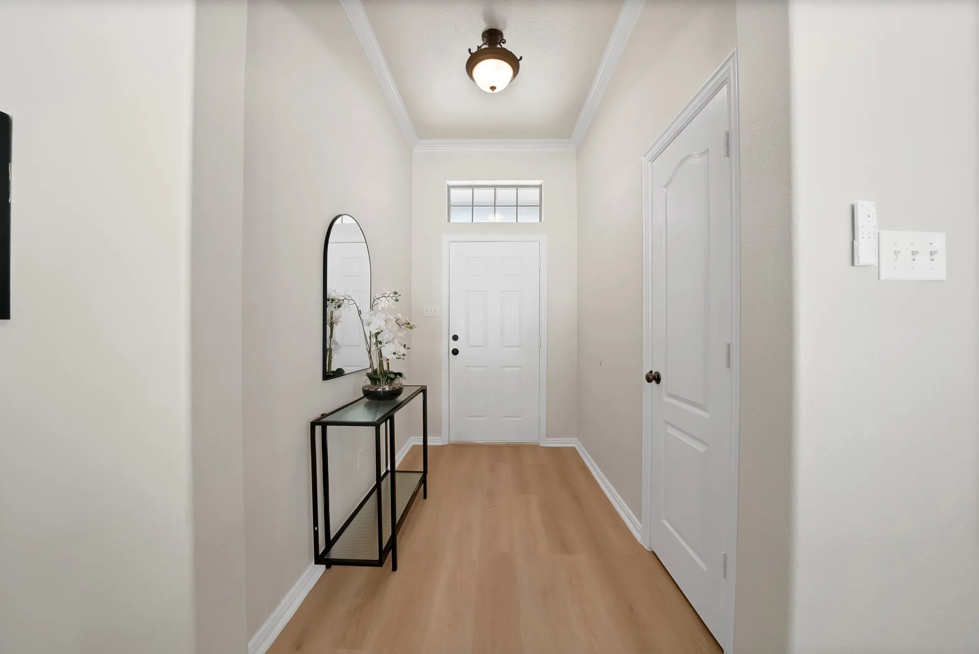 Single Family Residence For Sale in Tarrant County , 137 Hirth Drive, Crowley, Texas 76036, 3 Bedroom, 2 Bathroom, 2 Garage spaces, 1,792 Sqft, built in 2003, mls#21371219, Real Estate Agent in Crowley, Homes For Sale in Tarrant county, Homes For Sale in Crowley, Realtor in Crowley Texas, Real Estate Brokerage Independent Realty Texas, Luminita Cordes Realtor
