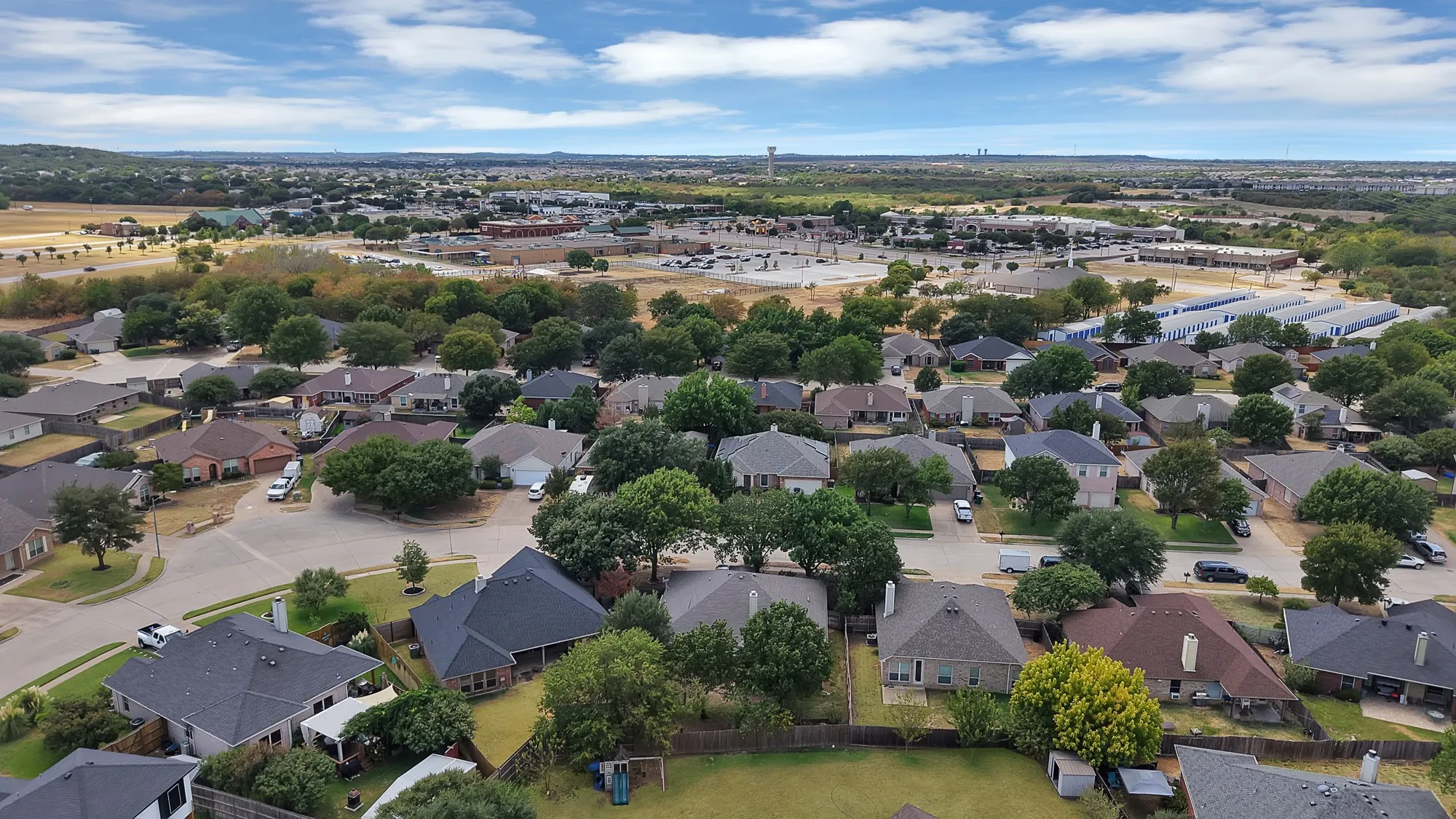 Single Family Residence For Sale in Tarrant County , 137 Hirth Drive, Crowley, Texas 76036, 3 Bedroom, 2 Bathroom, 2 Garage spaces, 1,792 Sqft, built in 2003, mls#21371219, Real Estate Agent in Crowley, Homes For Sale in Tarrant county, Homes For Sale in Crowley, Realtor in Crowley Texas, Real Estate Brokerage Independent Realty Texas, Luminita Cordes Realtor
