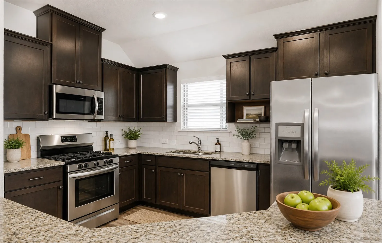 Single Family Residence For Rent in Collin County , 716 Bluebird Way, Celina, Texas 75009, 3 Bedroom, 2 Bathroom, 2 Garage spaces, 2,069 Sqft, built in 2018, mls#21377283, Real Estate Agent in Celina, Homes For Rent in Collin county, Homes For Rent in Celina, Realtor in Celina Texas, Real Estate Brokerage Independent Realty Texas, Luminita Cordes Realtor