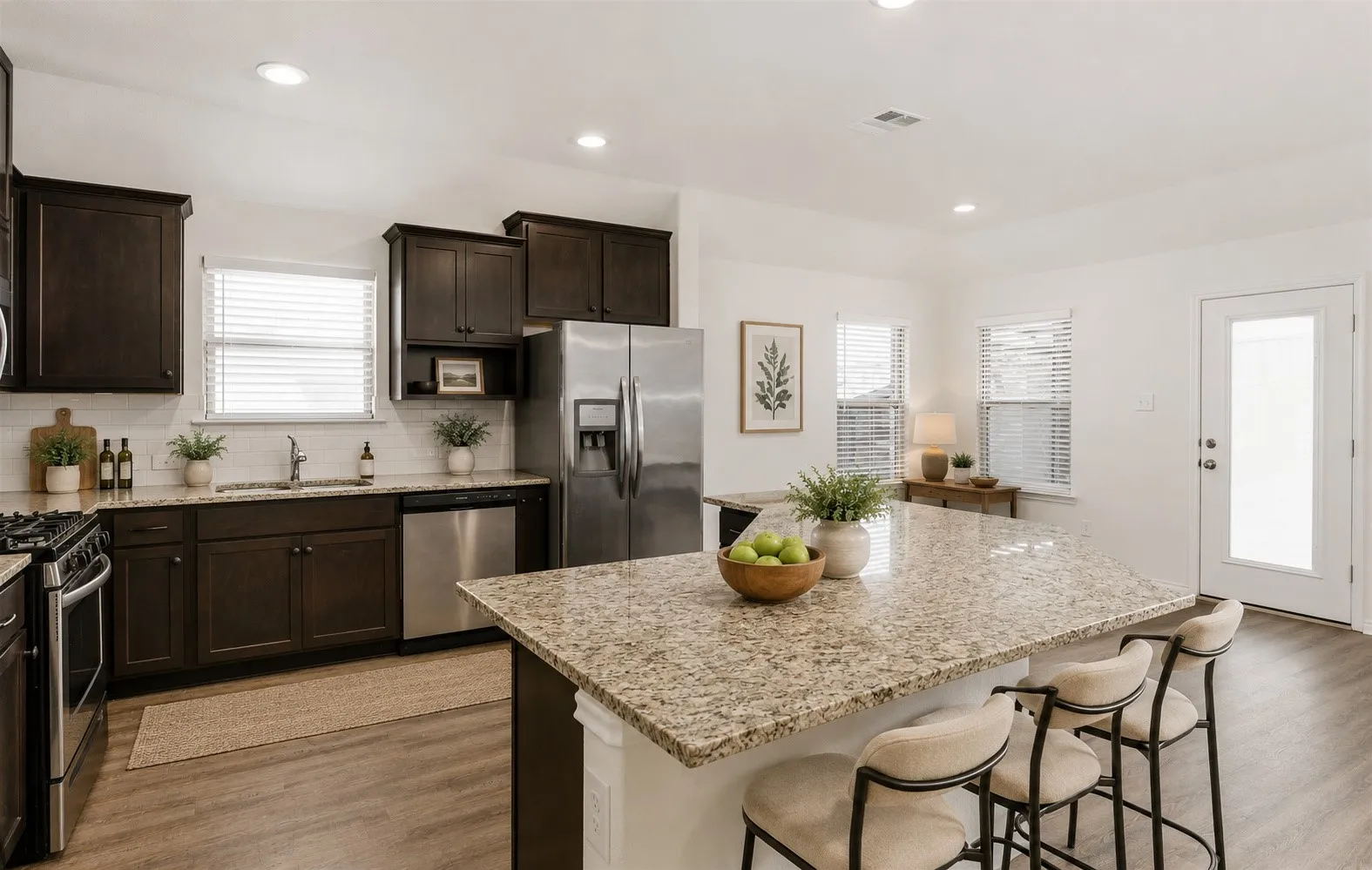 Single Family Residence For Rent in Collin County , 716 Bluebird Way, Celina, Texas 75009, 3 Bedroom, 2 Bathroom, 2 Garage spaces, 2,069 Sqft, built in 2018, mls#21377283, Real Estate Agent in Celina, Homes For Rent in Collin county, Homes For Rent in Celina, Realtor in Celina Texas, Real Estate Brokerage Independent Realty Texas, Luminita Cordes Realtor