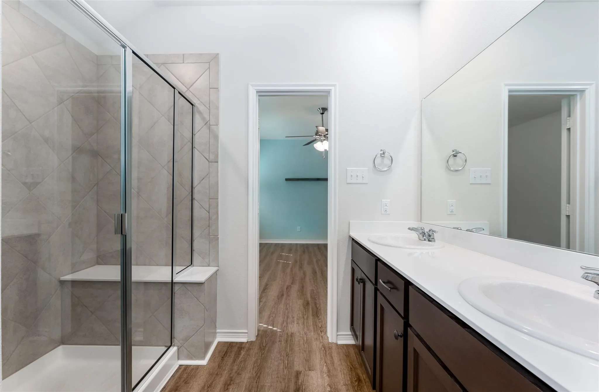 Single Family Residence For Rent in Collin County , 716 Bluebird Way, Celina, Texas 75009, 3 Bedroom, 2 Bathroom, 2 Garage spaces, 2,069 Sqft, built in 2018, mls#21377283, Real Estate Agent in Celina, Homes For Rent in Collin county, Homes For Rent in Celina, Realtor in Celina Texas, Real Estate Brokerage Independent Realty Texas, Luminita Cordes Realtor
