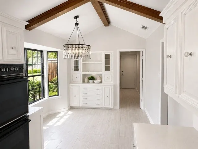 Single Family Residence For Sale in Dallas County , 7205 La Manga Drive, Dallas, Texas 75248, 4 Bedroom, 3 Bathroom, 2 Garage spaces, 2,701 Sqft, built in 1972, mls#21369014, Real Estate Agent in Dallas, Homes For Sale in Dallas county, Homes For Sale in Dallas, Realtor in Dallas Texas, Real Estate Brokerage Independent Realty Texas, Luminita Cordes Realtor