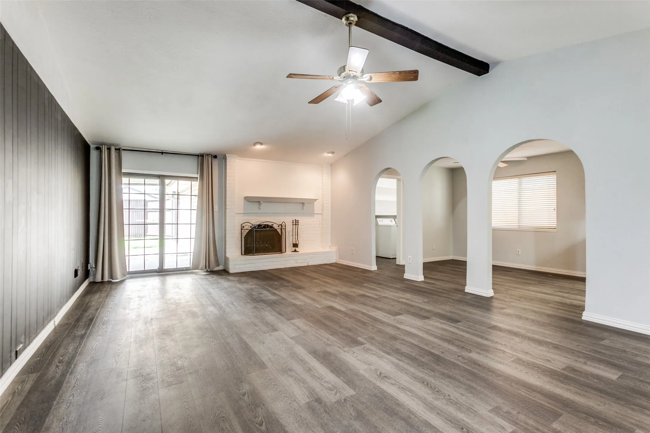 Single Family Residence For Rent in Dallas County , 2130 Richwood Drive, Garland, Texas 75044, 3 Bedroom, 2 Bathroom, 2 Garage spaces, 1,614 Sqft, built in 1972, mls#21377299, Real Estate Agent in Garland, Homes For Rent in Dallas county, Homes For Rent in Garland, Realtor in Garland Texas, Real Estate Brokerage Independent Realty Texas, Luminita Cordes Realtor
