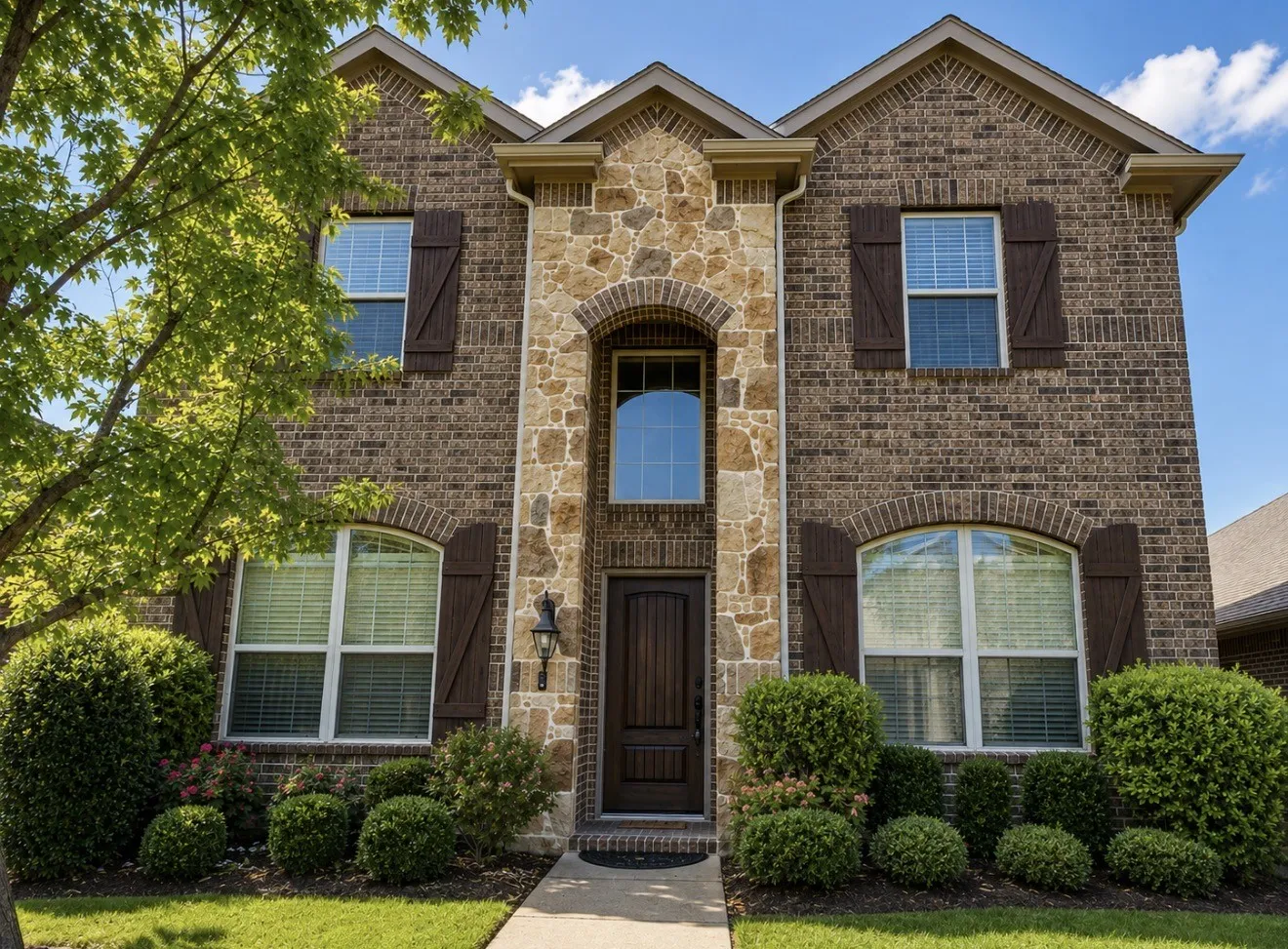 Single Family Residence For Rent in Denton County , 608 Pawnee Street, Aubrey, Texas 76227, 4 Bedroom, 3 Bathroom, 2 Garage spaces, 2,184 Sqft, built in 2015, mls#21377277, Real Estate Agent in Aubrey, Homes For Rent in Denton county, Homes For Rent in Aubrey, Realtor in Aubrey Texas, Real Estate Brokerage Independent Realty Texas, Luminita Cordes Realtor