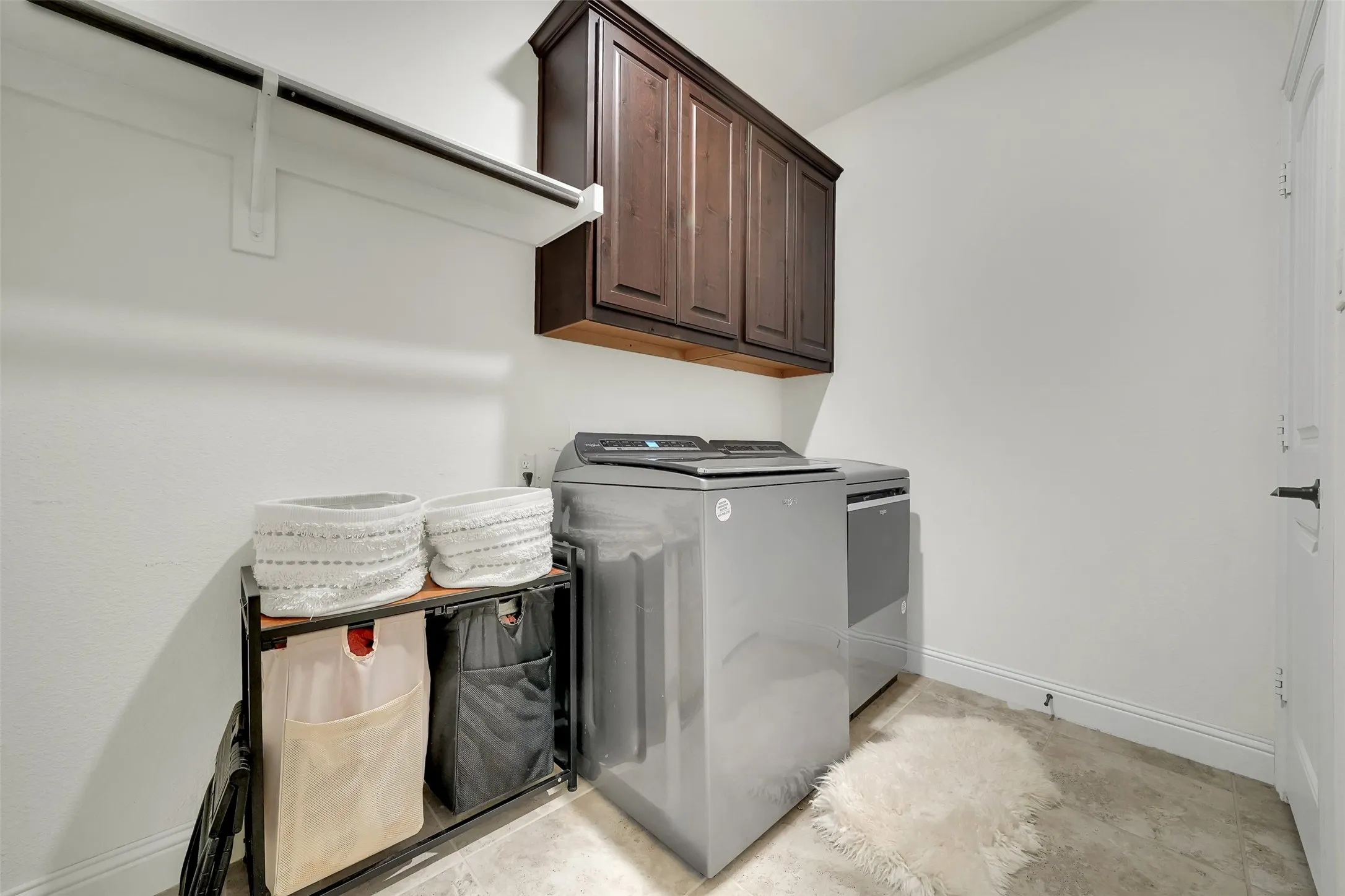Single Family Residence For Sale in Ellis County , 413 Tucker Trail, Midlothian, Texas 76065, 3 Bedroom, 2 Bathroom, 2 Garage spaces, 2,230 Sqft, built in 2019, mls#21377189, Real Estate Agent in Midlothian, Homes For Sale in Ellis county, Homes For Sale in Midlothian, Realtor in Midlothian Texas, Real Estate Brokerage Independent Realty Texas, Luminita Cordes Realtor