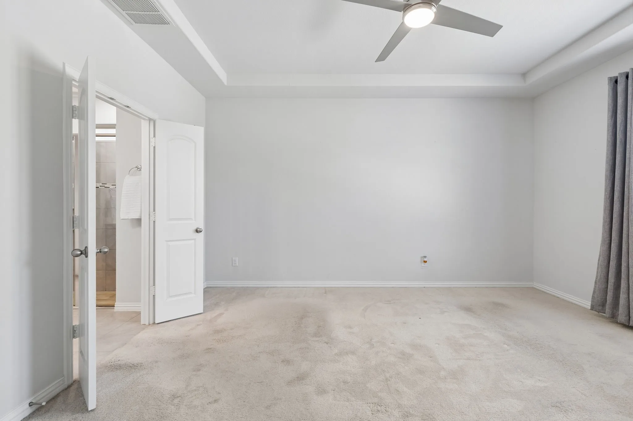 Single Family Residence For Sale in Denton County , 1500 Tumbleweed Trail, Northlake, Texas 76226, 3 Bedroom, 2 Bathroom, 2 Garage spaces, 1,665 Sqft, built in 2018, mls#21373667, Real Estate Agent in Northlake, Homes For Sale in Denton county, Homes For Sale in Northlake, Realtor in Northlake Texas, Real Estate Brokerage Independent Realty Texas, Luminita Cordes Realtor