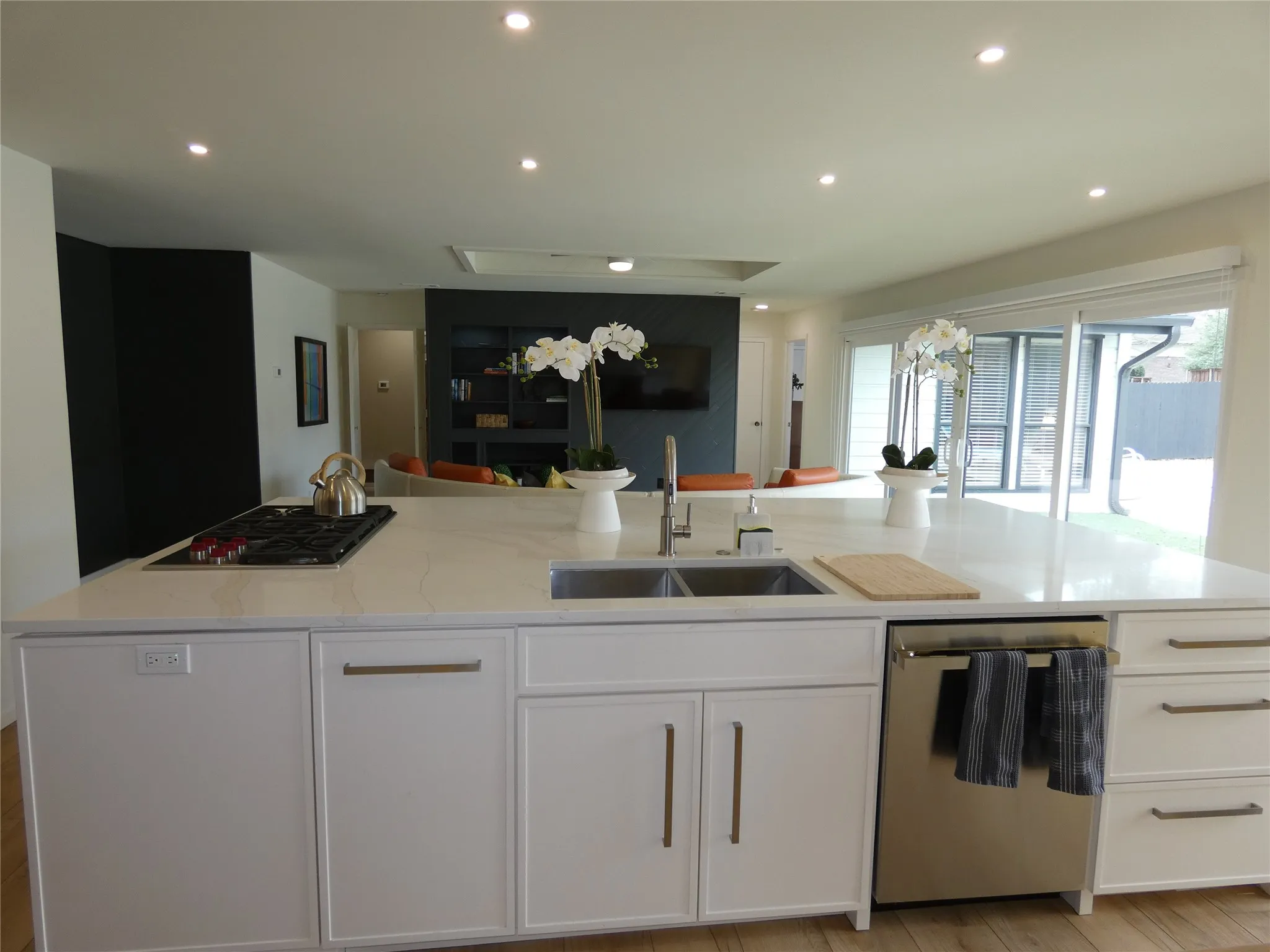 Single Family Residence For Rent in Collin County , 2609 Sherrill Park Court, Richardson, Texas 75082, 4 Bedroom, 3 Bathroom, 2 Garage spaces, 2,956 Sqft, built in 1978, mls#21375309, Real Estate Agent in Richardson, Homes For Rent in Collin county, Homes For Rent in Richardson, Realtor in Richardson Texas, Real Estate Brokerage Independent Realty Texas, Luminita Cordes Realtor