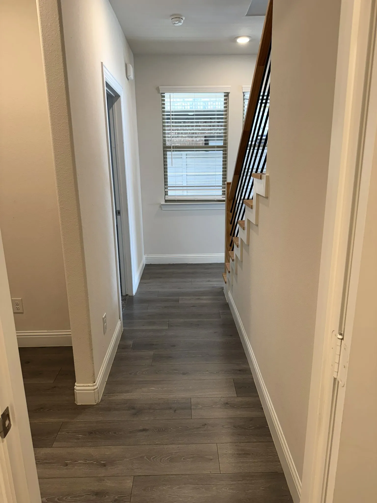 Single Family Residence For Rent in Denton County , 1609 Blakely Place, Little Elm, Texas 76227, 4 Bedroom, 3 Bathroom, 2 Garage spaces, 2,394 Sqft, built in 2022, mls#21343807, Real Estate Agent in Little Elm, Homes For Rent in Denton county, Homes For Rent in Little Elm, Realtor in Little Elm Texas, Real Estate Brokerage Independent Realty Texas, Luminita Cordes Realtor