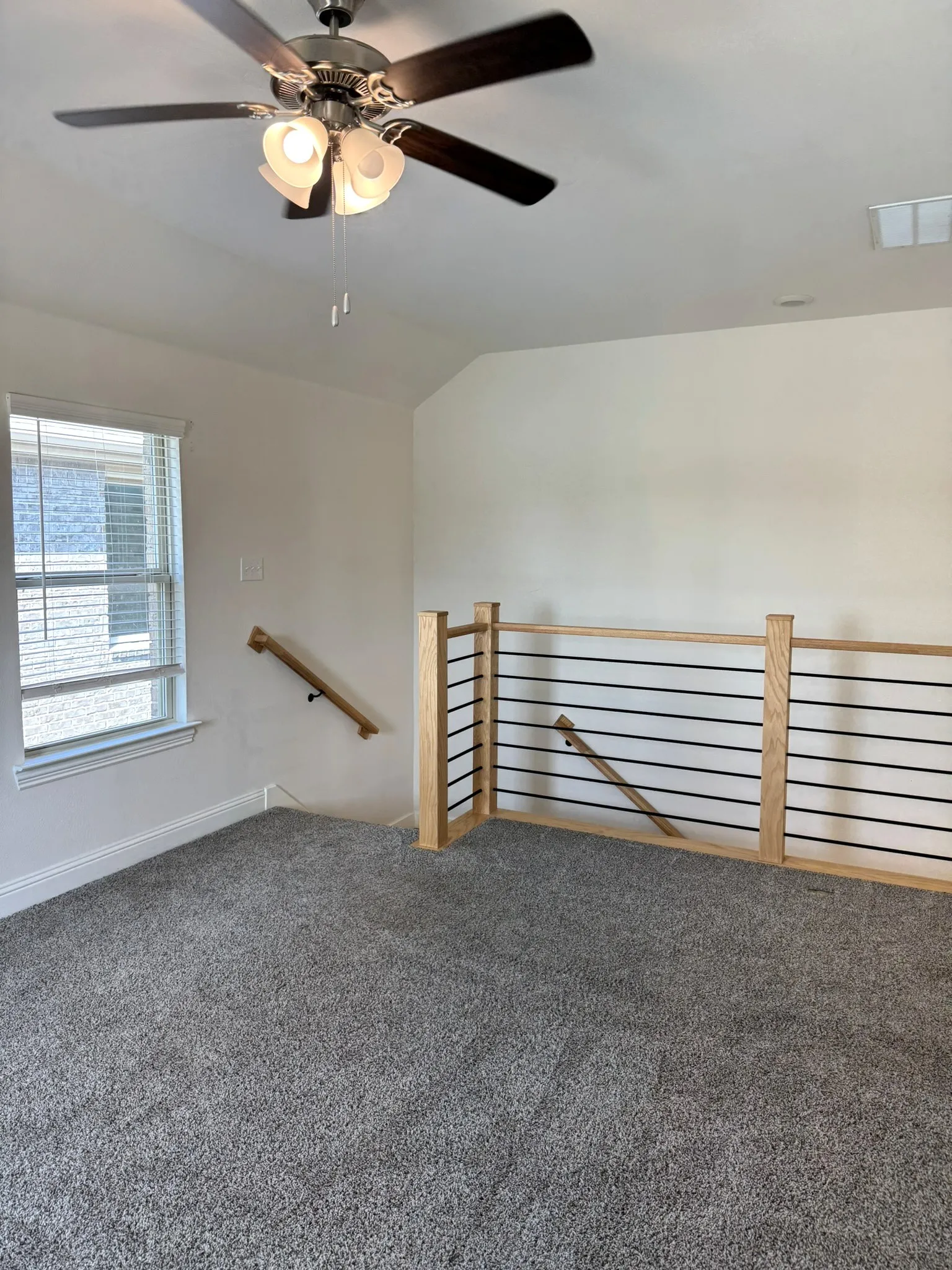 Single Family Residence For Rent in Denton County , 1609 Blakely Place, Little Elm, Texas 76227, 4 Bedroom, 3 Bathroom, 2 Garage spaces, 2,394 Sqft, built in 2022, mls#21343807, Real Estate Agent in Little Elm, Homes For Rent in Denton county, Homes For Rent in Little Elm, Realtor in Little Elm Texas, Real Estate Brokerage Independent Realty Texas, Luminita Cordes Realtor