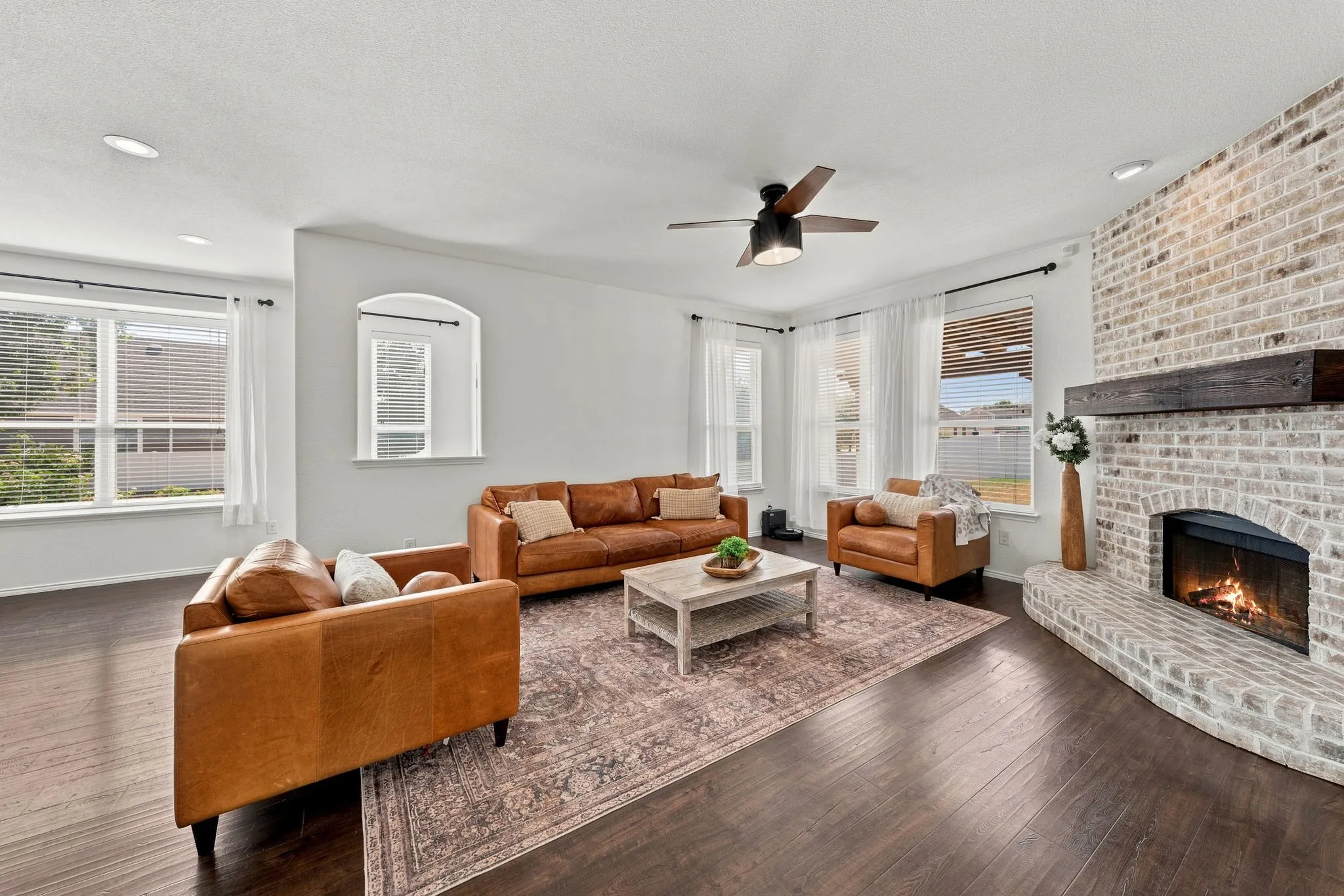 Single Family Residence For Sale in Denton County , 9192 Benevolent Court, Providence Village, Texas 76227, 5 Bedroom, 4 Bathroom, 2 Garage spaces, 3,870 Sqft, built in 2015, mls#21374573, Real Estate Agent in Providence Village, Homes For Sale in Denton county, Homes For Sale in Providence Village, Realtor in Providence Village Texas, Real Estate Brokerage Independent Realty Texas, Luminita Cordes Realtor