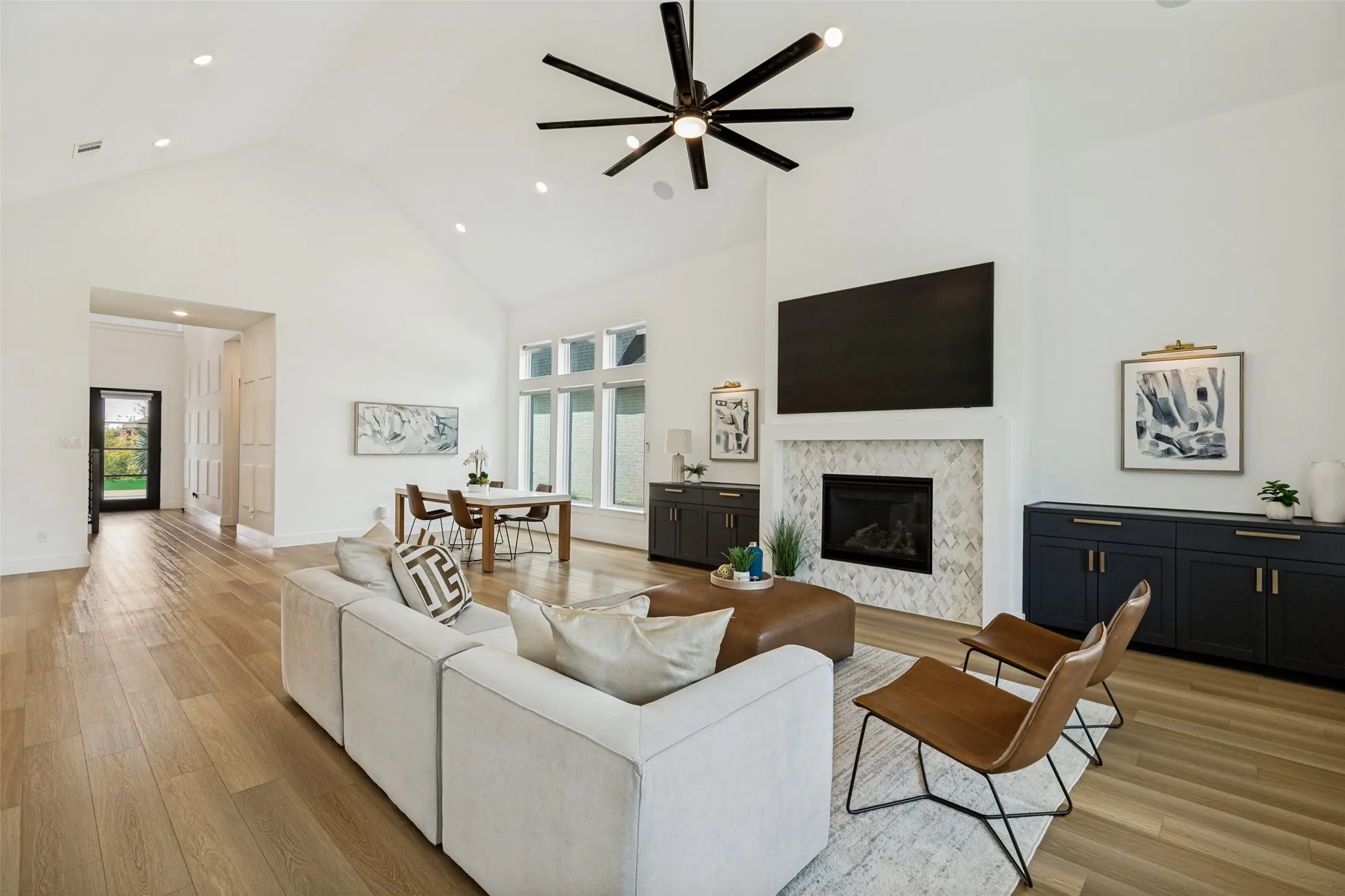 Single Family Residence For Sale in Denton County , 12938 Grand Valley Drive, Frisco, Texas 75033, 5 Bedroom, 6 Bathroom, 3 Garage spaces, 4,281 Sqft, built in 2023, mls#21376162, Real Estate Agent in Frisco, Homes For Sale in Denton county, Homes For Sale in Frisco, Realtor in Frisco Texas, Real Estate Brokerage Independent Realty Texas, Luminita Cordes Realtor