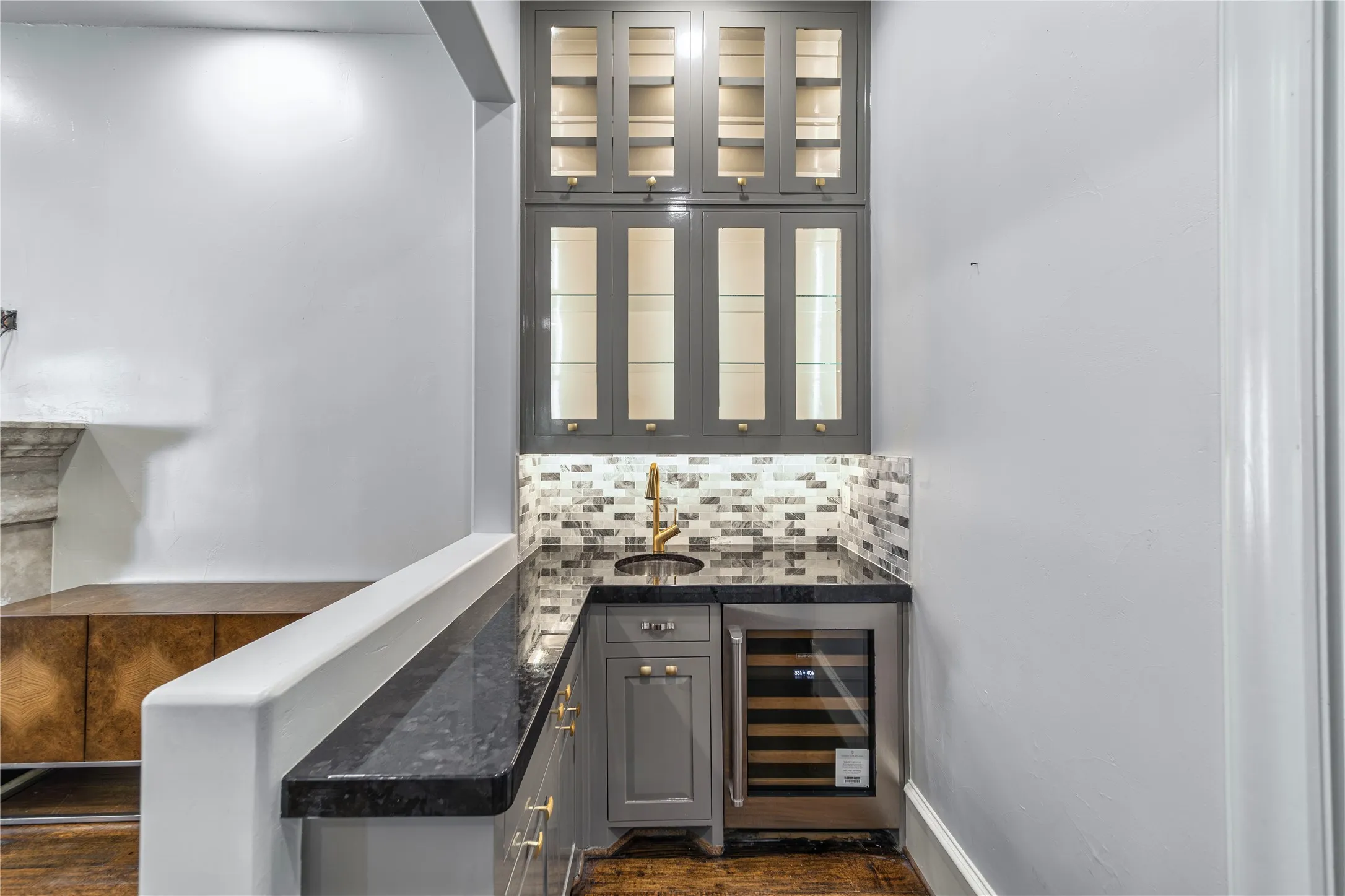 Single Family Residence For Rent in Dallas County , 3548 Bryn Mawr, University Park, Texas 75225, 5 Bedroom, 9 Bathroom, 3 Garage spaces, 9,550 Sqft, built in 2010, mls#21376672, Real Estate Agent in University Park, Homes For Rent in Dallas county, Homes For Rent in University Park, Realtor in University Park Texas, Real Estate Brokerage Independent Realty Texas, Luminita Cordes Realtor
