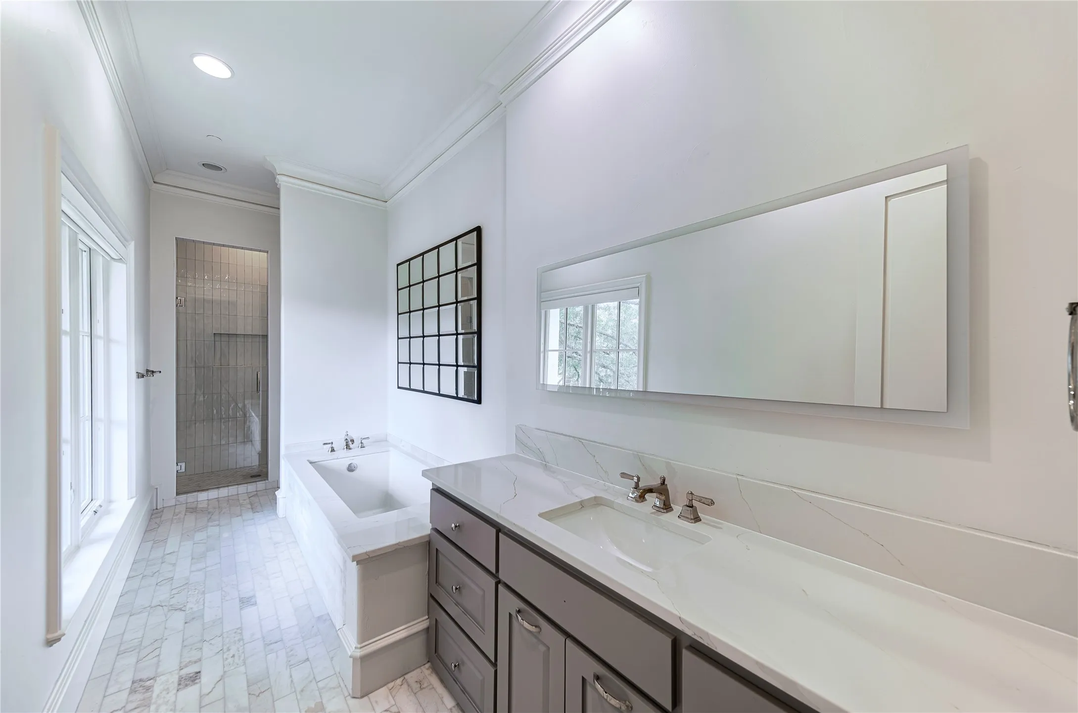 Single Family Residence For Rent in Dallas County , 3548 Bryn Mawr, University Park, Texas 75225, 5 Bedroom, 9 Bathroom, 3 Garage spaces, 9,550 Sqft, built in 2010, mls#21376672, Real Estate Agent in University Park, Homes For Rent in Dallas county, Homes For Rent in University Park, Realtor in University Park Texas, Real Estate Brokerage Independent Realty Texas, Luminita Cordes Realtor