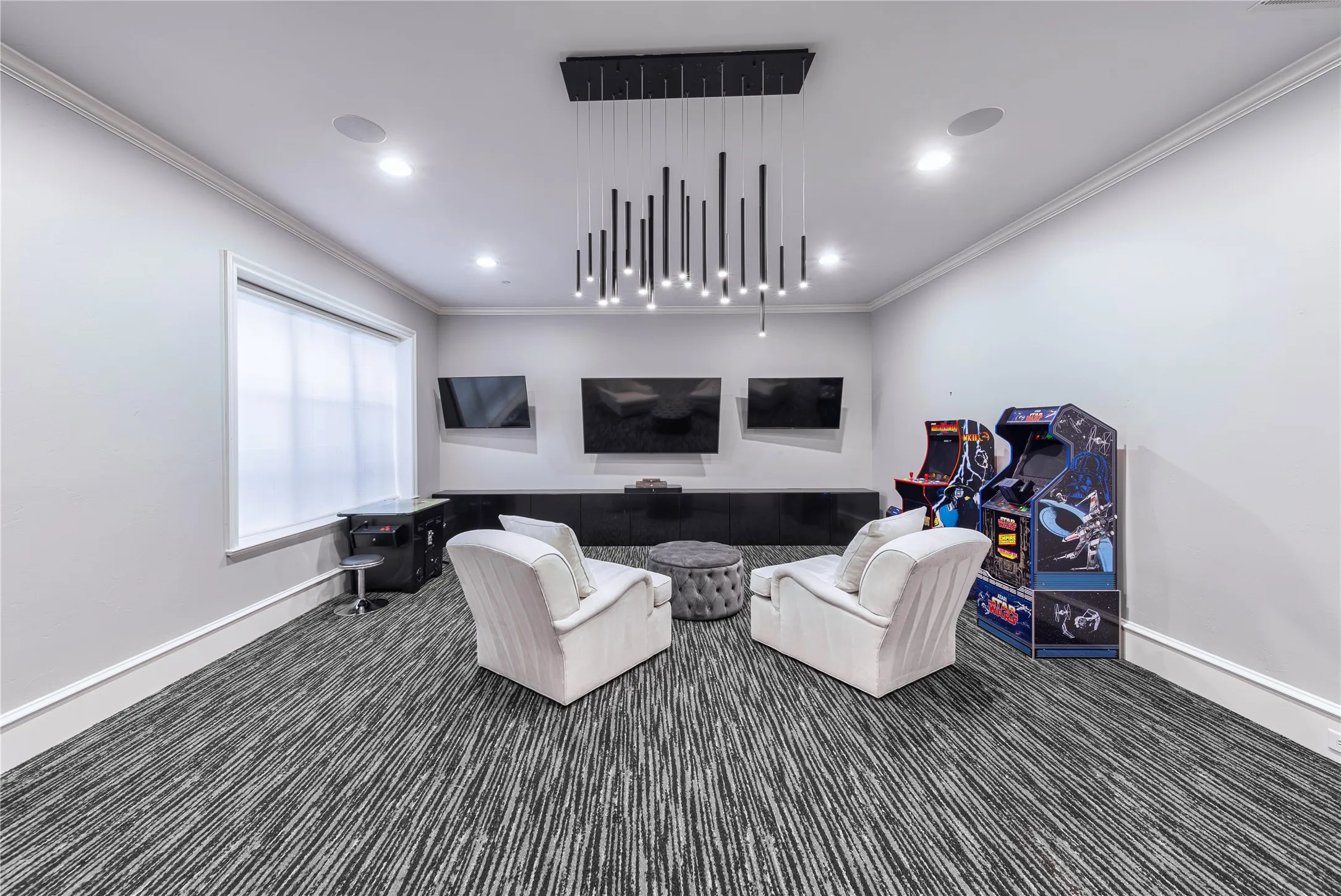 Single Family Residence For Rent in Dallas County , 3548 Bryn Mawr, University Park, Texas 75225, 5 Bedroom, 9 Bathroom, 3 Garage spaces, 9,550 Sqft, built in 2010, mls#21376672, Real Estate Agent in University Park, Homes For Rent in Dallas county, Homes For Rent in University Park, Realtor in University Park Texas, Real Estate Brokerage Independent Realty Texas, Luminita Cordes Realtor