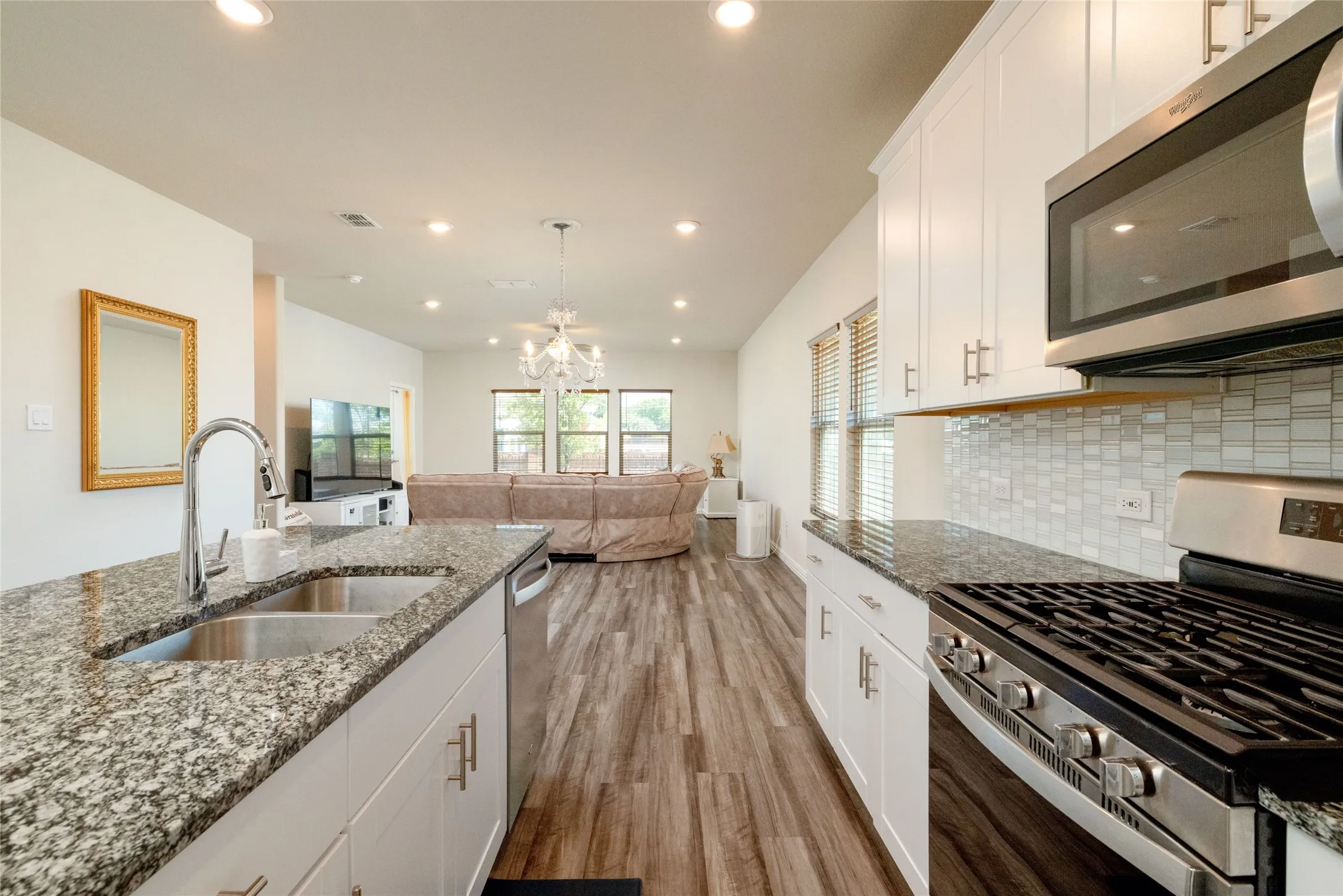 Single Family Residence For Sale in Tarrant County , 6017 Pathfinder Trail, Fort Worth, Texas 76179, 4 Bedroom, 3 Bathroom, 2 Garage spaces, 2,894 Sqft, built in 2021, mls#21367922, Real Estate Agent in Fort Worth, Homes For Sale in Tarrant county, Homes For Sale in Fort Worth, Realtor in Fort Worth Texas, Real Estate Brokerage Independent Realty Texas, Luminita Cordes Realtor