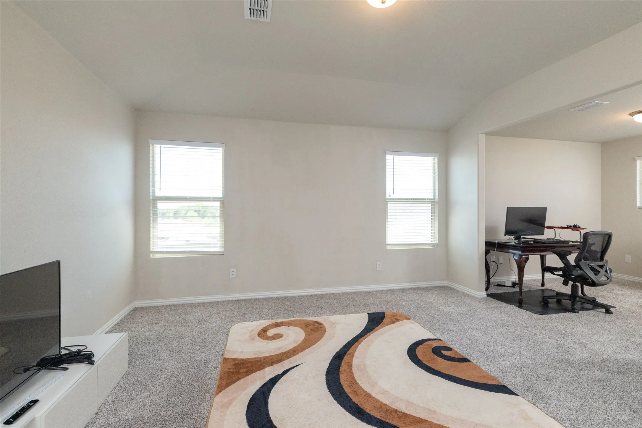 Single Family Residence For Sale in Tarrant County , 6017 Pathfinder Trail, Fort Worth, Texas 76179, 4 Bedroom, 3 Bathroom, 2 Garage spaces, 2,894 Sqft, built in 2021, mls#21367922, Real Estate Agent in Fort Worth, Homes For Sale in Tarrant county, Homes For Sale in Fort Worth, Realtor in Fort Worth Texas, Real Estate Brokerage Independent Realty Texas, Luminita Cordes Realtor