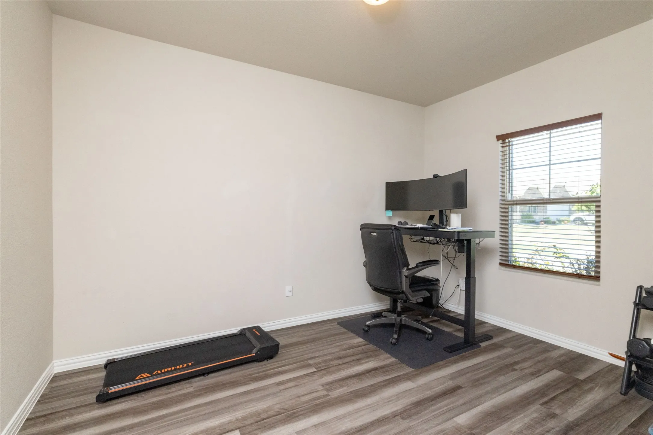 Single Family Residence For Sale in Tarrant County , 6017 Pathfinder Trail, Fort Worth, Texas 76179, 4 Bedroom, 3 Bathroom, 2 Garage spaces, 2,894 Sqft, built in 2021, mls#21367922, Real Estate Agent in Fort Worth, Homes For Sale in Tarrant county, Homes For Sale in Fort Worth, Realtor in Fort Worth Texas, Real Estate Brokerage Independent Realty Texas, Luminita Cordes Realtor