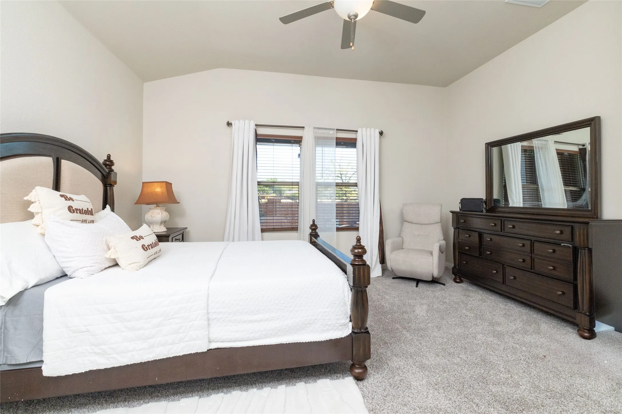 Single Family Residence For Sale in Tarrant County , 6017 Pathfinder Trail, Fort Worth, Texas 76179, 4 Bedroom, 3 Bathroom, 2 Garage spaces, 2,894 Sqft, built in 2021, mls#21367922, Real Estate Agent in Fort Worth, Homes For Sale in Tarrant county, Homes For Sale in Fort Worth, Realtor in Fort Worth Texas, Real Estate Brokerage Independent Realty Texas, Luminita Cordes Realtor