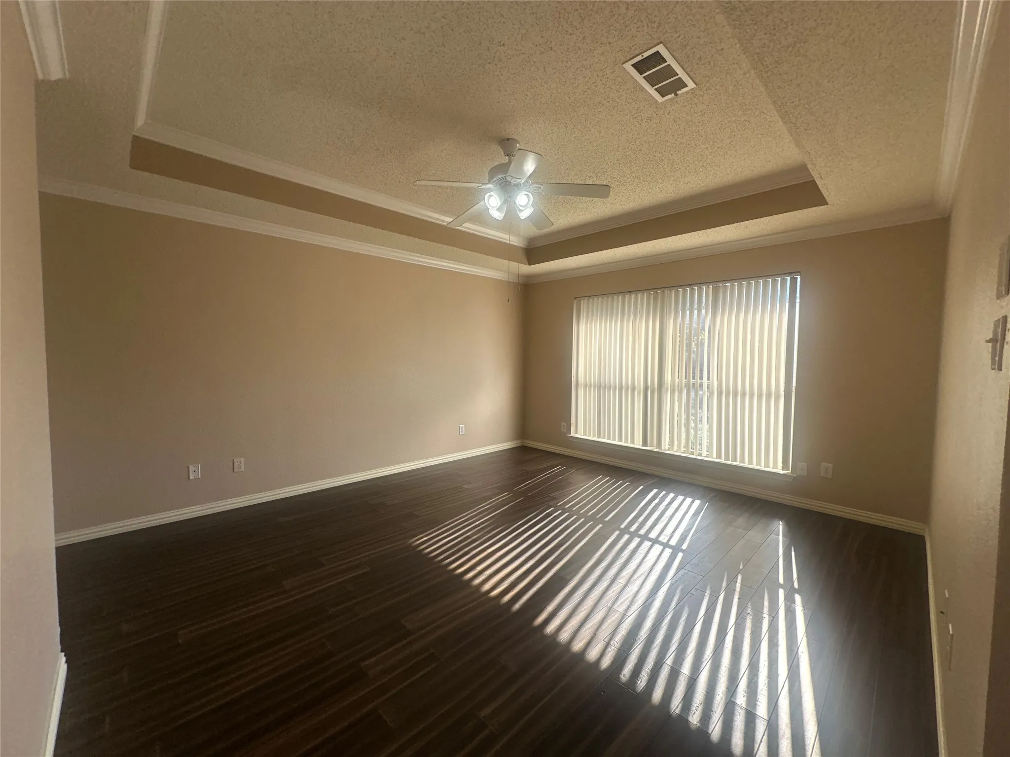 Single Family Residence For Rent in Tarrant County , 6705 Cambrian Way, Fort Worth, Texas 76137, 4 Bedroom, 2 Bathroom, 2 Garage spaces, 2,314 Sqft, built in 1999, mls#21372148, Real Estate Agent in Fort Worth, Homes For Rent in Tarrant county, Homes For Rent in Fort Worth, Realtor in Fort Worth Texas, Real Estate Brokerage Independent Realty Texas, Luminita Cordes Realtor