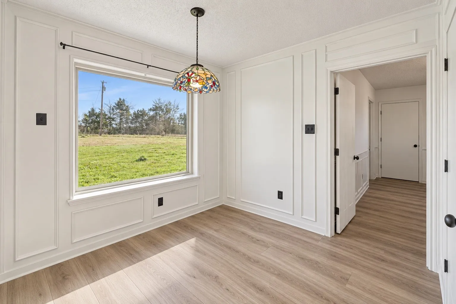 Virtual Dining Area
