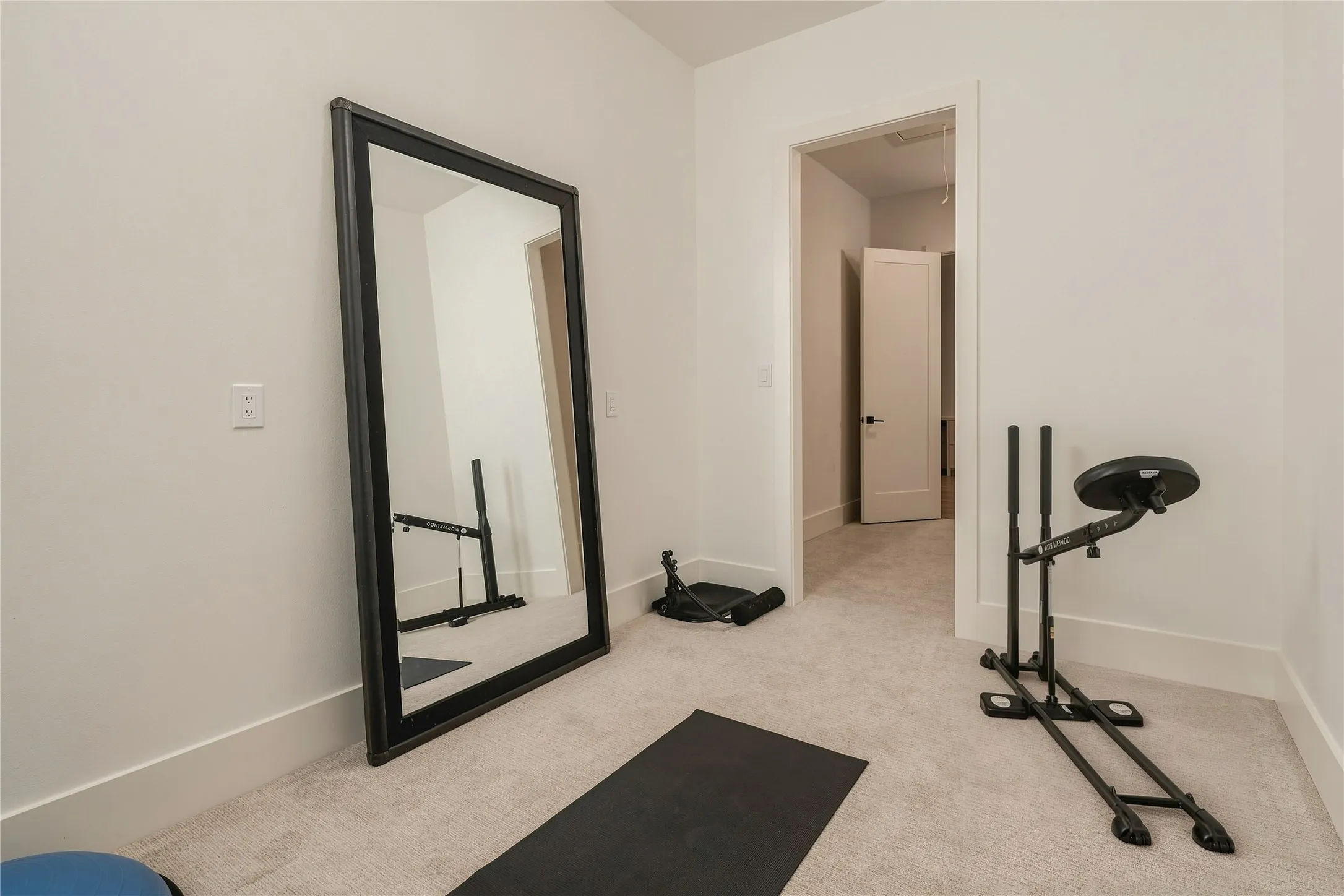 Single Family Residence For Sale in Dallas County , 8427 Midway Road, Dallas, Texas 75209, 4 Bedroom, 5 Bathroom, 2 Garage spaces, 5,171 Sqft, built in 2023, mls#21377344, Real Estate Agent in Dallas, Homes For Sale in Dallas county, Homes For Sale in Dallas, Realtor in Dallas Texas, Real Estate Brokerage Independent Realty Texas, Luminita Cordes Realtor