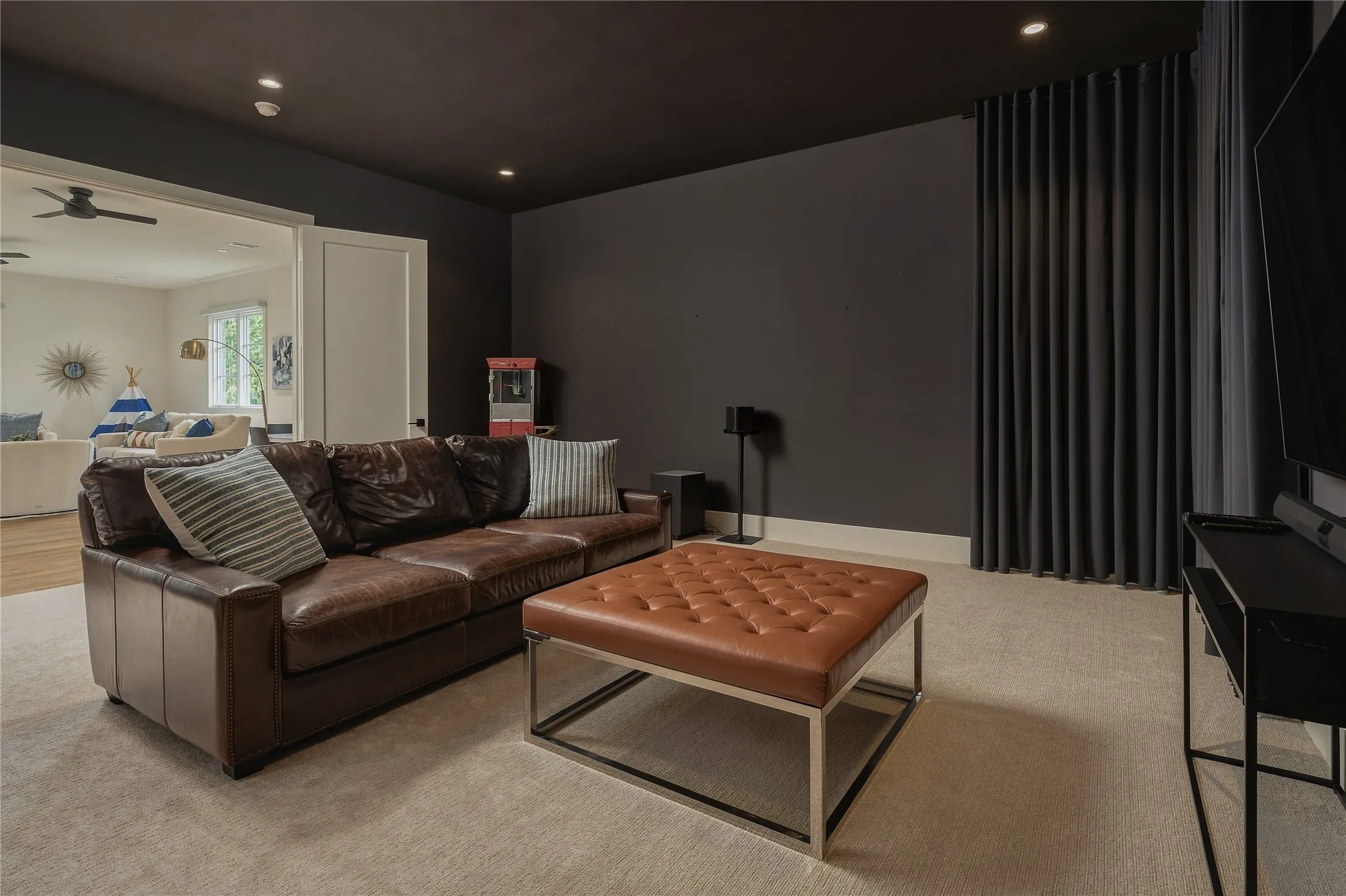Single Family Residence For Sale in Dallas County , 8427 Midway Road, Dallas, Texas 75209, 4 Bedroom, 5 Bathroom, 2 Garage spaces, 5,171 Sqft, built in 2023, mls#21377344, Real Estate Agent in Dallas, Homes For Sale in Dallas county, Homes For Sale in Dallas, Realtor in Dallas Texas, Real Estate Brokerage Independent Realty Texas, Luminita Cordes Realtor