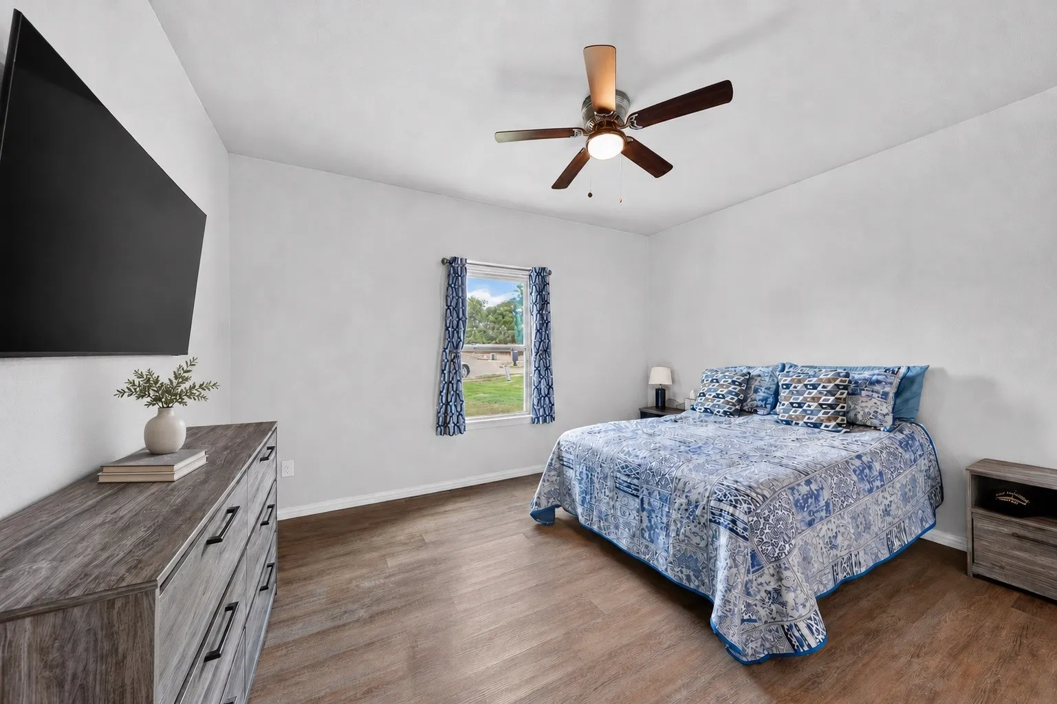 Single Family Residence For Sale in Tarrant County , 7924 Wilson Cliff Court, White Settlement, Texas 76108, 3 Bedroom, 2 Bathroom, 2 Garage spaces, 2,013 Sqft, built in 2022, mls#21374092, Real Estate Agent in White Settlement, Homes For Sale in Tarrant county, Homes For Sale in White Settlement, Realtor in White Settlement Texas, Real Estate Brokerage Independent Realty Texas, Luminita Cordes Realtor