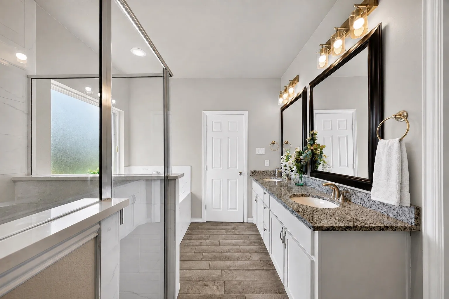 Single Family Residence For Sale in Tarrant County , 7924 Wilson Cliff Court, White Settlement, Texas 76108, 3 Bedroom, 2 Bathroom, 2 Garage spaces, 2,013 Sqft, built in 2022, mls#21374092, Real Estate Agent in White Settlement, Homes For Sale in Tarrant county, Homes For Sale in White Settlement, Realtor in White Settlement Texas, Real Estate Brokerage Independent Realty Texas, Luminita Cordes Realtor