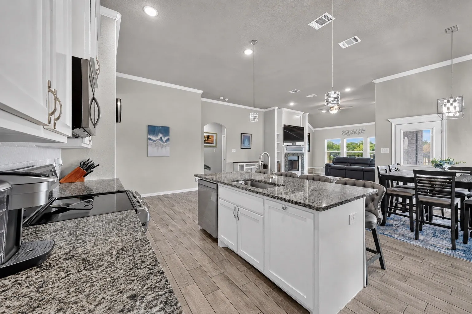 Single Family Residence For Sale in Tarrant County , 7924 Wilson Cliff Court, White Settlement, Texas 76108, 3 Bedroom, 2 Bathroom, 2 Garage spaces, 2,013 Sqft, built in 2022, mls#21374092, Real Estate Agent in White Settlement, Homes For Sale in Tarrant county, Homes For Sale in White Settlement, Realtor in White Settlement Texas, Real Estate Brokerage Independent Realty Texas, Luminita Cordes Realtor