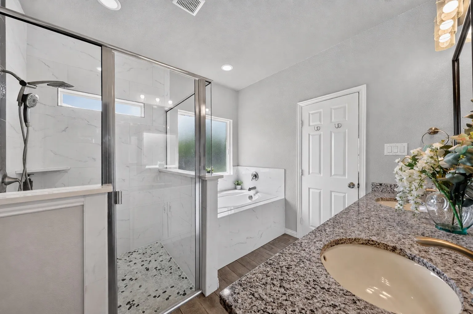 Single Family Residence For Sale in Tarrant County , 7924 Wilson Cliff Court, White Settlement, Texas 76108, 3 Bedroom, 2 Bathroom, 2 Garage spaces, 2,013 Sqft, built in 2022, mls#21374092, Real Estate Agent in White Settlement, Homes For Sale in Tarrant county, Homes For Sale in White Settlement, Realtor in White Settlement Texas, Real Estate Brokerage Independent Realty Texas, Luminita Cordes Realtor