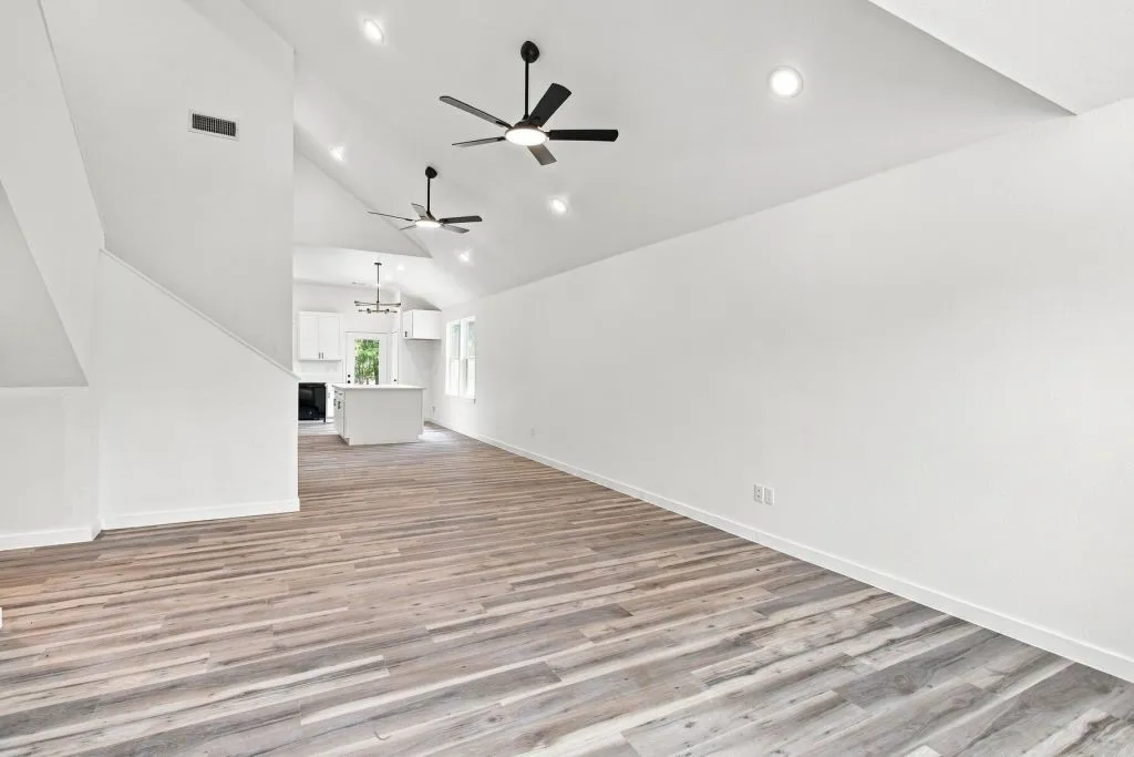 Single Family Residence For Sale in Grayson County , 106 E Miller, Whitewright, Texas 75491, 5 Bedroom, 3 Bathroom, 2 Garage spaces, 2,100 Sqft, built in 2026, mls#21377345, Real Estate Agent in Whitewright, Homes For Sale in Grayson county, Homes For Sale in Whitewright, Realtor in Whitewright Texas, Real Estate Brokerage Independent Realty Texas, Luminita Cordes Realtor