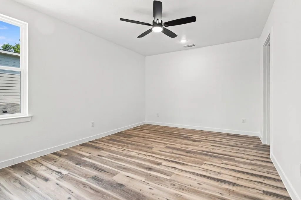 Single Family Residence For Sale in Grayson County , 106 E Miller, Whitewright, Texas 75491, 5 Bedroom, 3 Bathroom, 2 Garage spaces, 2,100 Sqft, built in 2026, mls#21377345, Real Estate Agent in Whitewright, Homes For Sale in Grayson county, Homes For Sale in Whitewright, Realtor in Whitewright Texas, Real Estate Brokerage Independent Realty Texas, Luminita Cordes Realtor