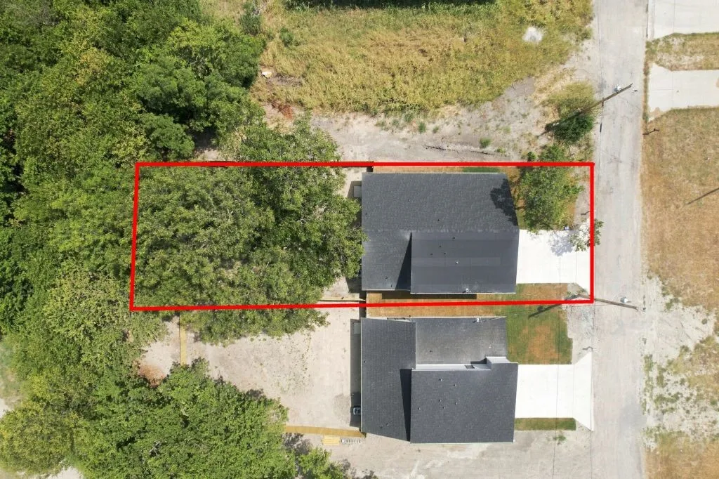 Single Family Residence For Sale in Grayson County , 106 E Miller, Whitewright, Texas 75491, 5 Bedroom, 3 Bathroom, 2 Garage spaces, 2,100 Sqft, built in 2026, mls#21377345, Real Estate Agent in Whitewright, Homes For Sale in Grayson county, Homes For Sale in Whitewright, Realtor in Whitewright Texas, Real Estate Brokerage Independent Realty Texas, Luminita Cordes Realtor