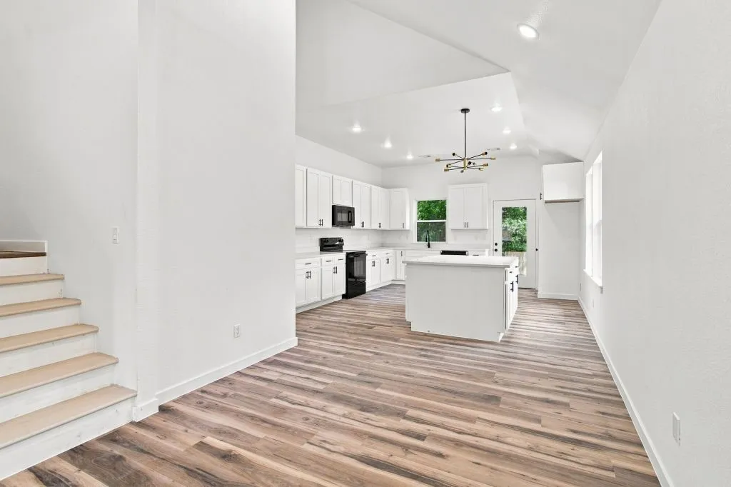 Single Family Residence For Sale in Grayson County , 106 E Miller, Whitewright, Texas 75491, 5 Bedroom, 3 Bathroom, 2 Garage spaces, 2,100 Sqft, built in 2026, mls#21377345, Real Estate Agent in Whitewright, Homes For Sale in Grayson county, Homes For Sale in Whitewright, Realtor in Whitewright Texas, Real Estate Brokerage Independent Realty Texas, Luminita Cordes Realtor